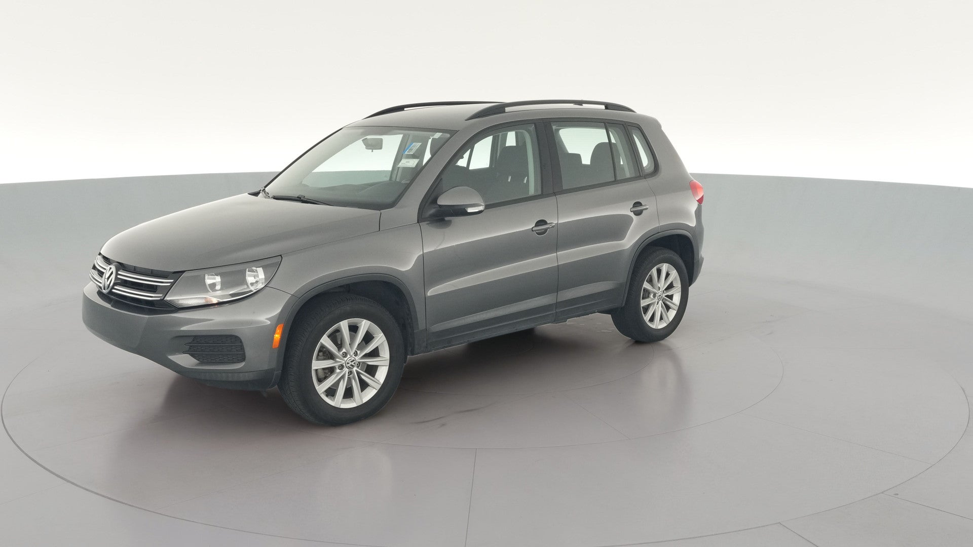 2018 Volkswagen Tiguan Limited vehicle photo