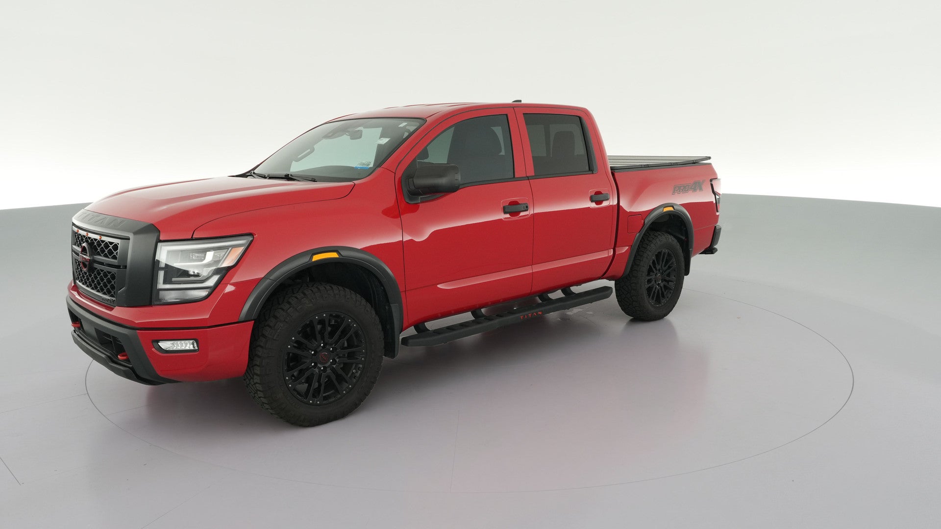 2024 Nissan Titan Crew Cab vehicle photo