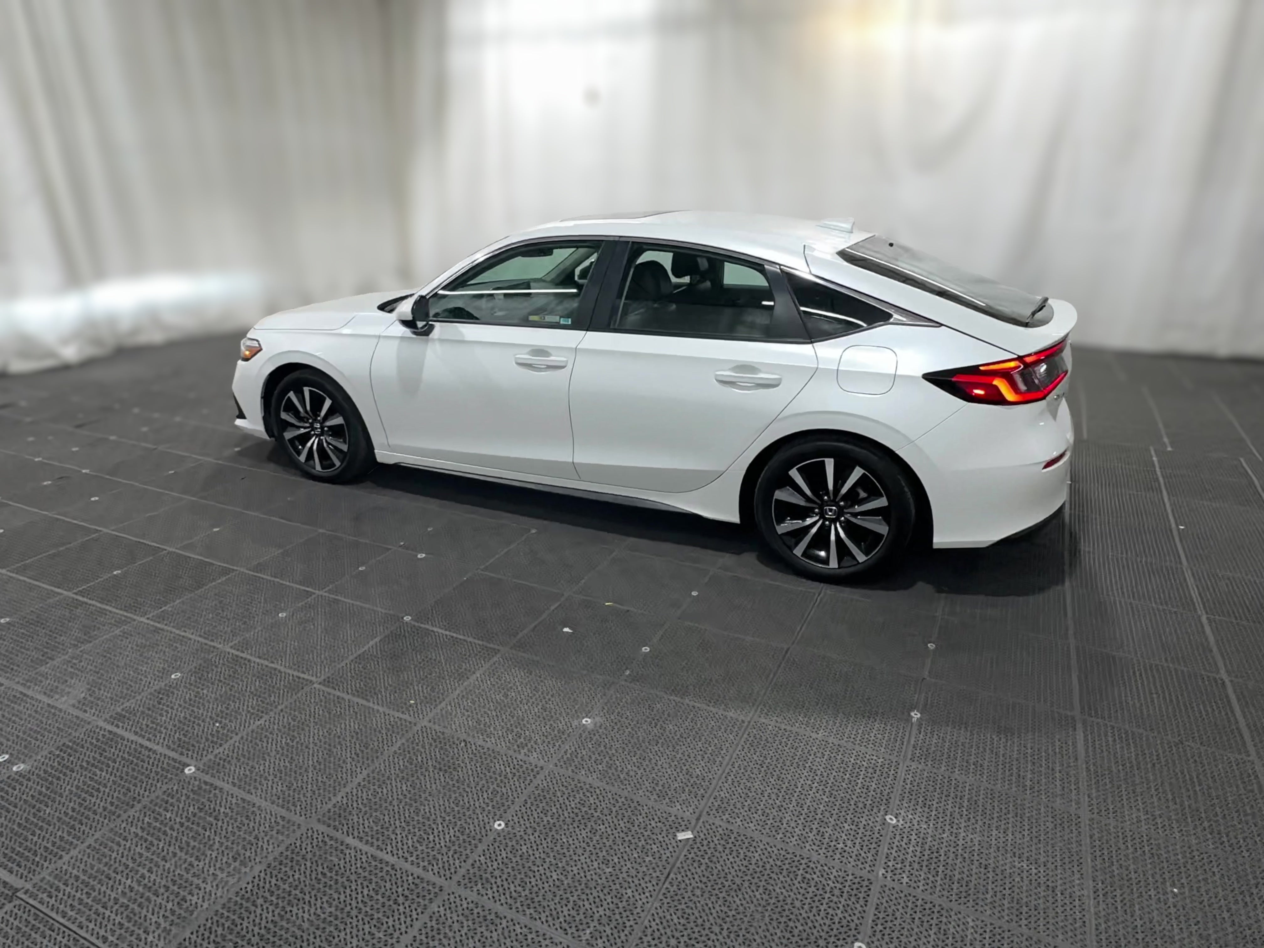 2023 Honda Civic Hatchback EX-L - Photo 25