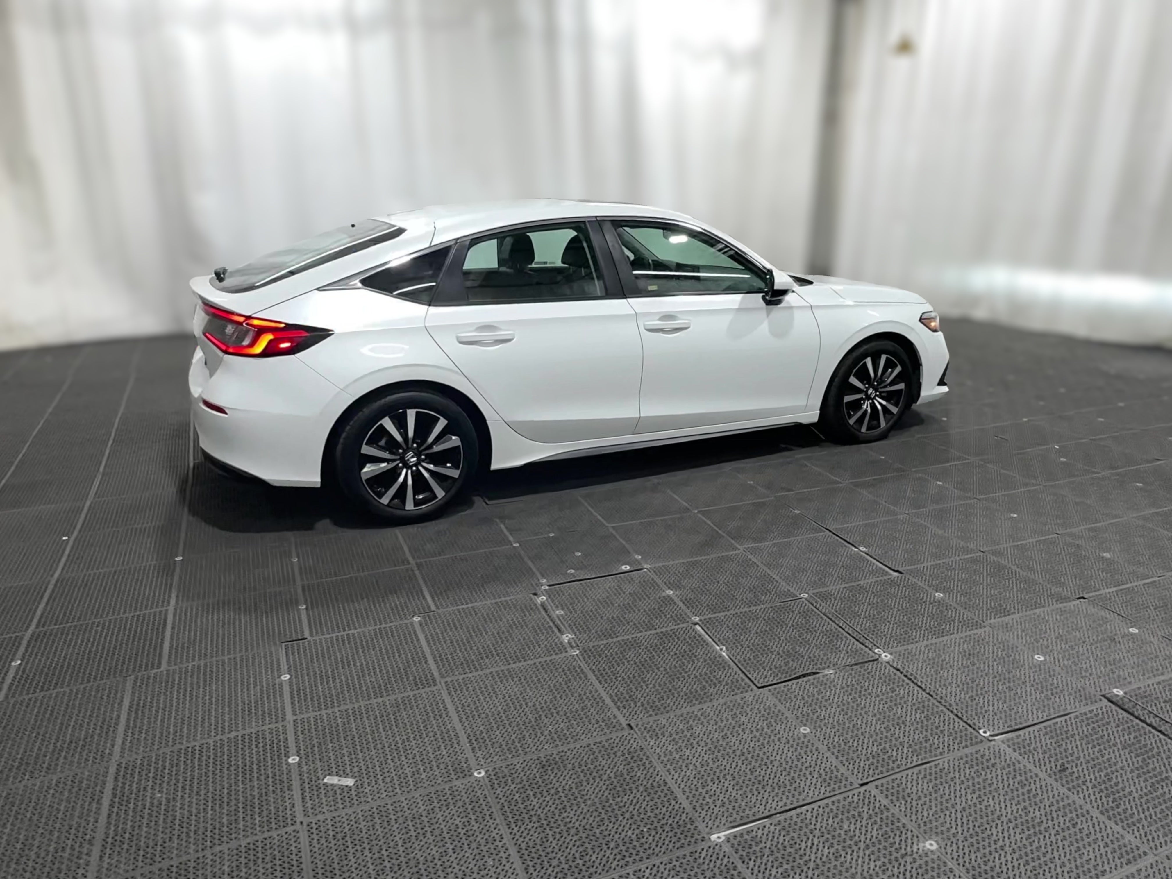 2023 Honda Civic Hatchback EX-L - Photo 31