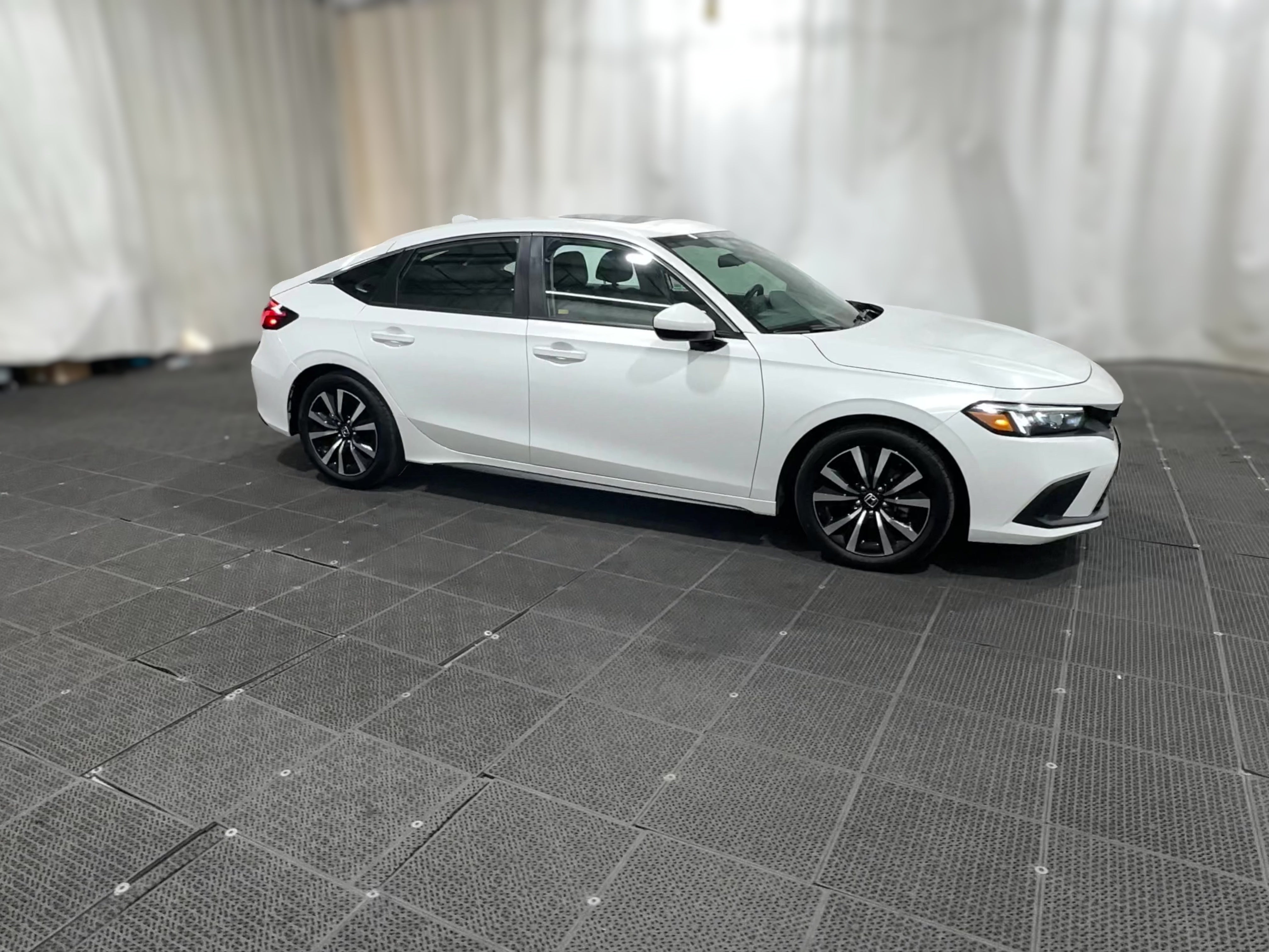 2023 Honda Civic Hatchback EX-L - Photo 33