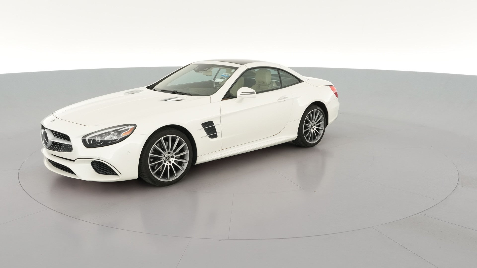 2020 Mercedes-Benz SL vehicle photo