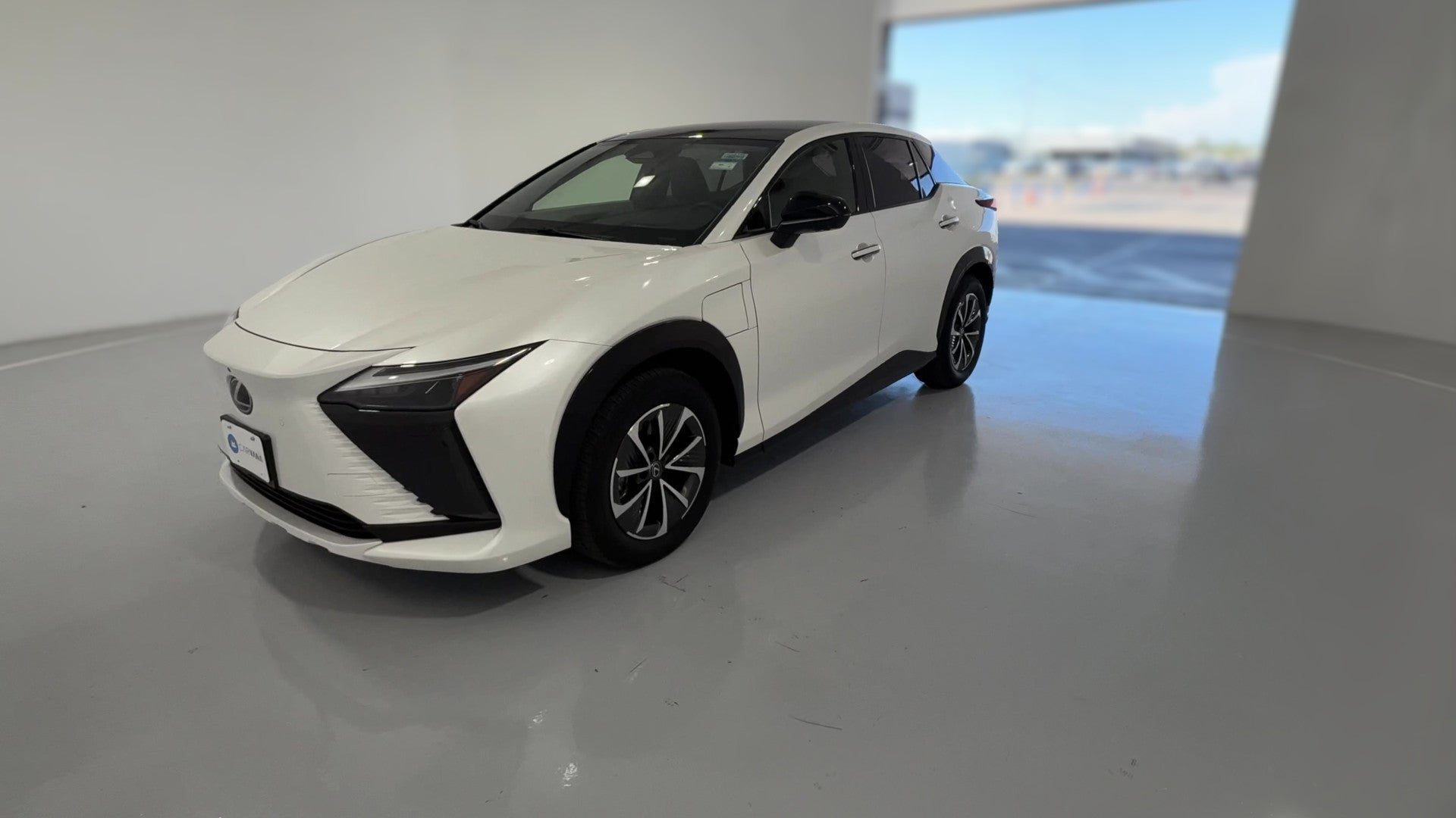 2023 Lexus RZ vehicle photo