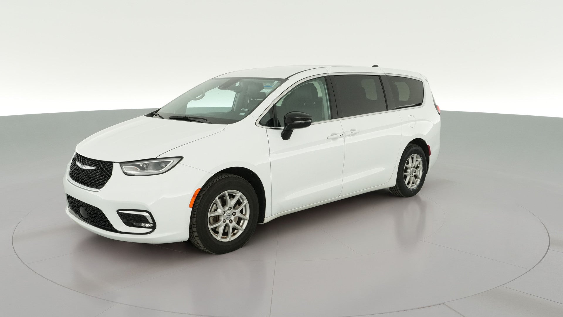 2024 Chrysler Pacifica vehicle photo