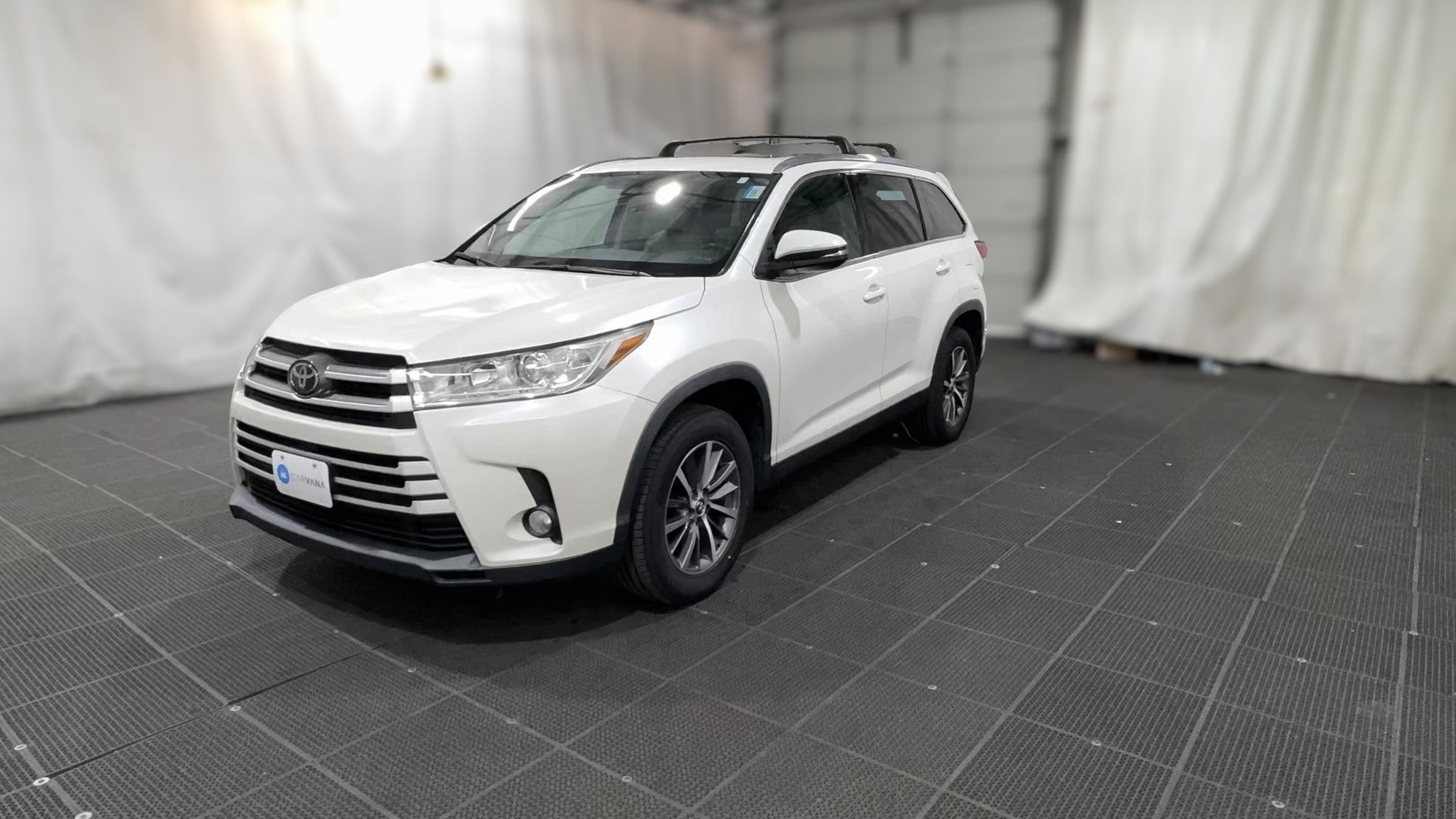 2019 Toyota Highlander vehicle photo