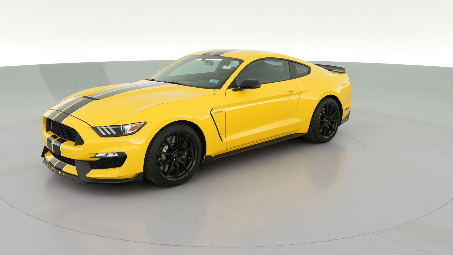 2018 Ford Mustang vehicle photo