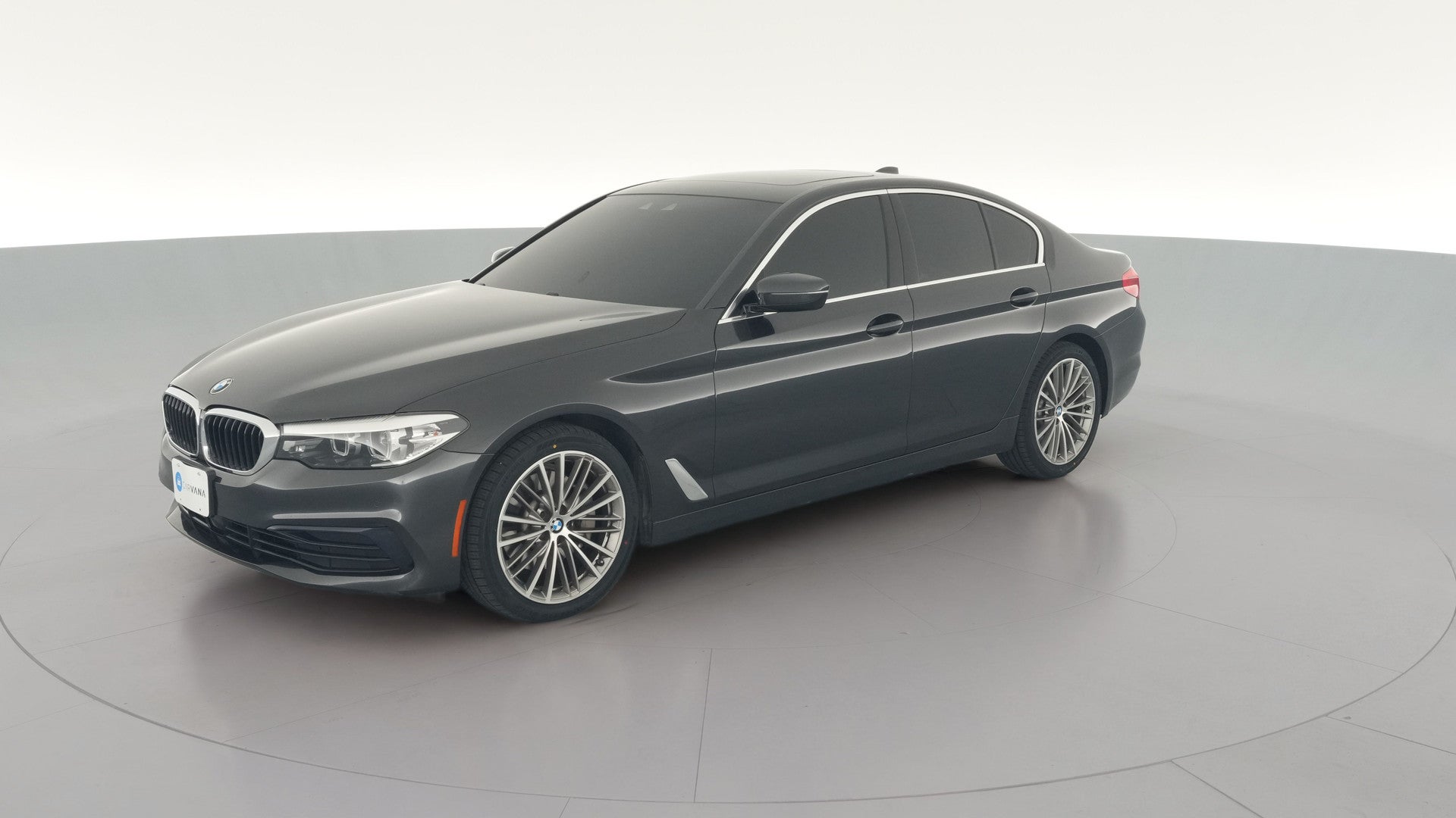 2019 BMW 5 Series vehicle photo