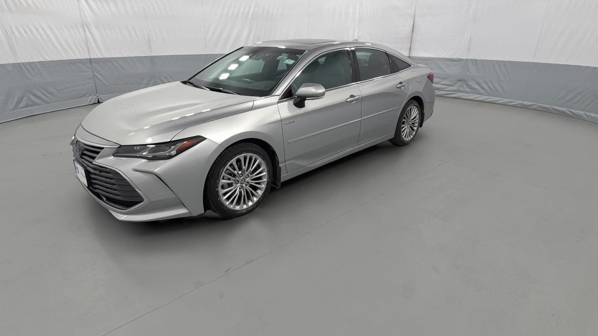 2020 Toyota Avalon Hybrid vehicle photo