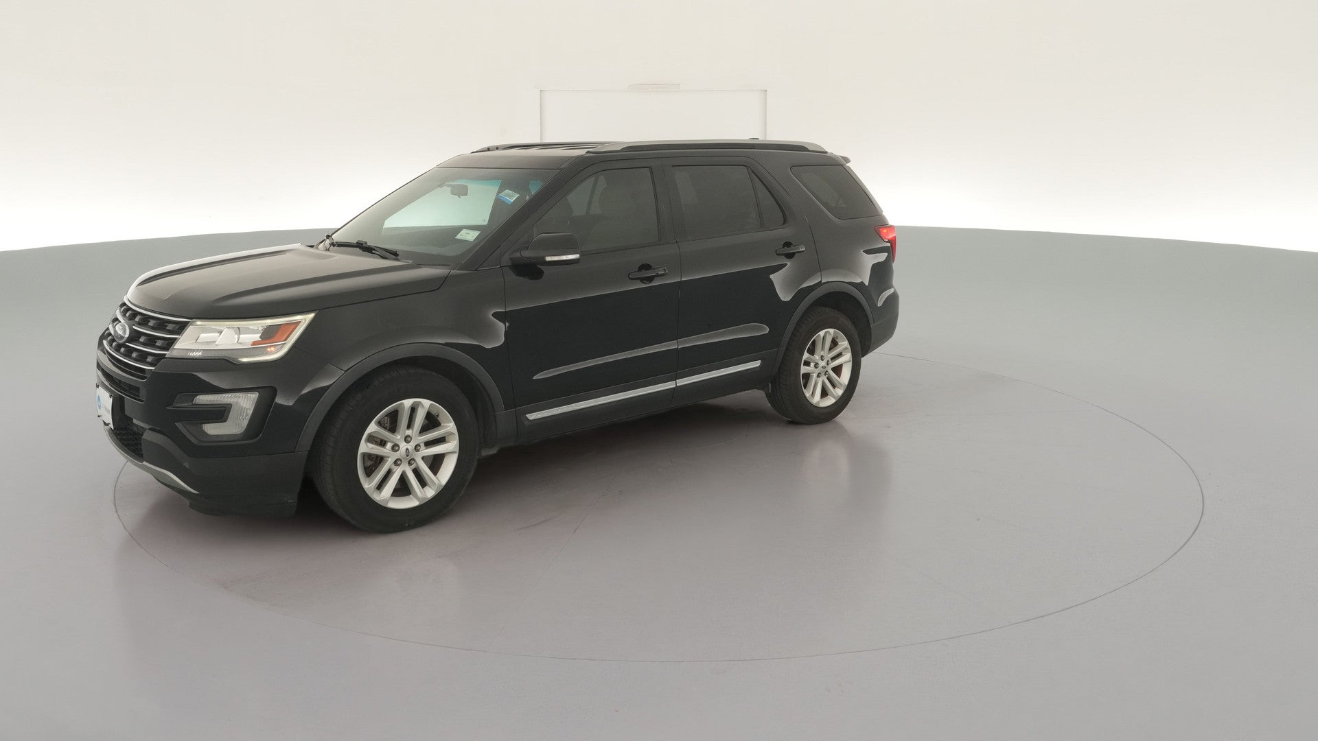 2016 Ford Explorer vehicle photo