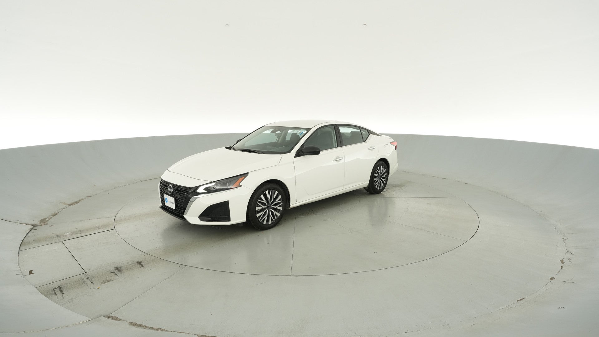 2025 Nissan Altima vehicle photo