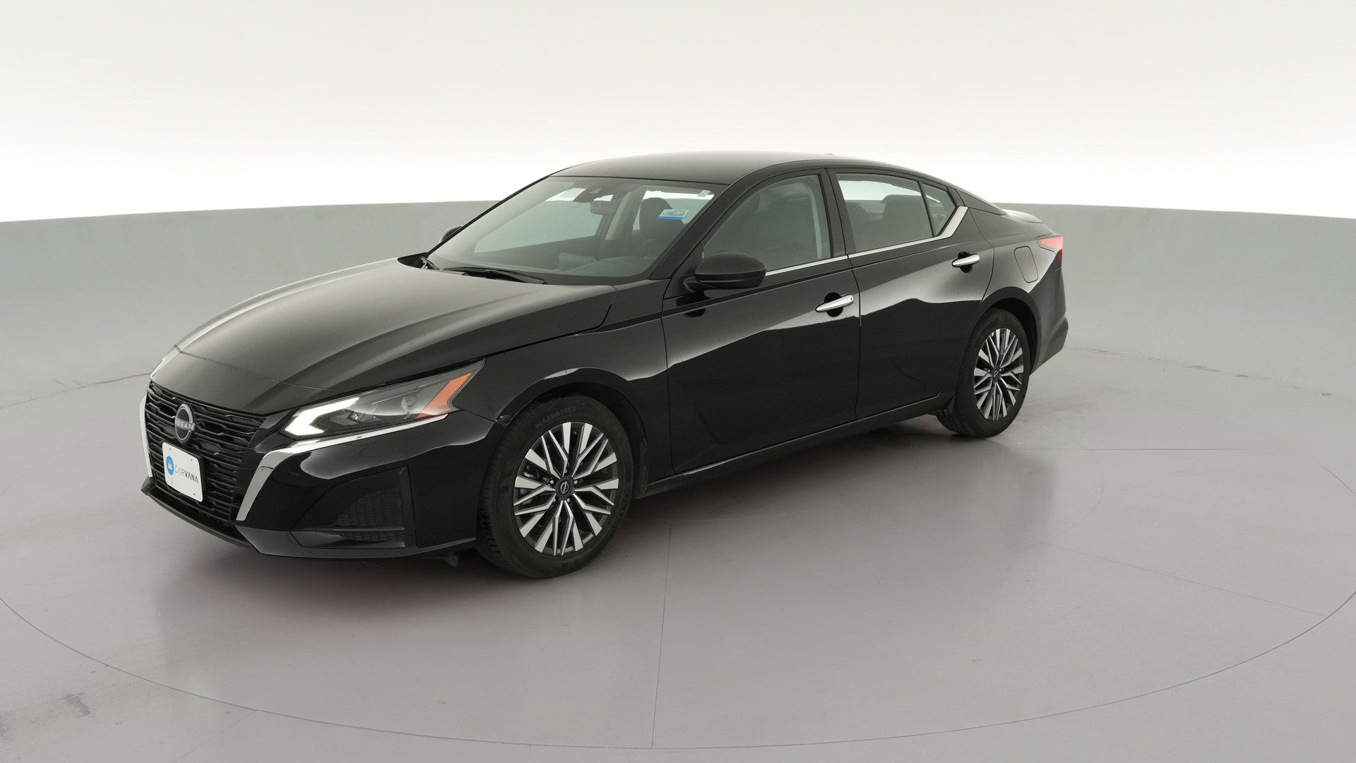 2025 Nissan Altima vehicle photo