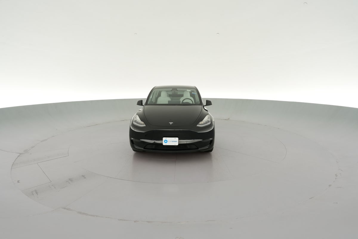 2021 Tesla Model Y Standard Range in Solid Black — 360° view 1