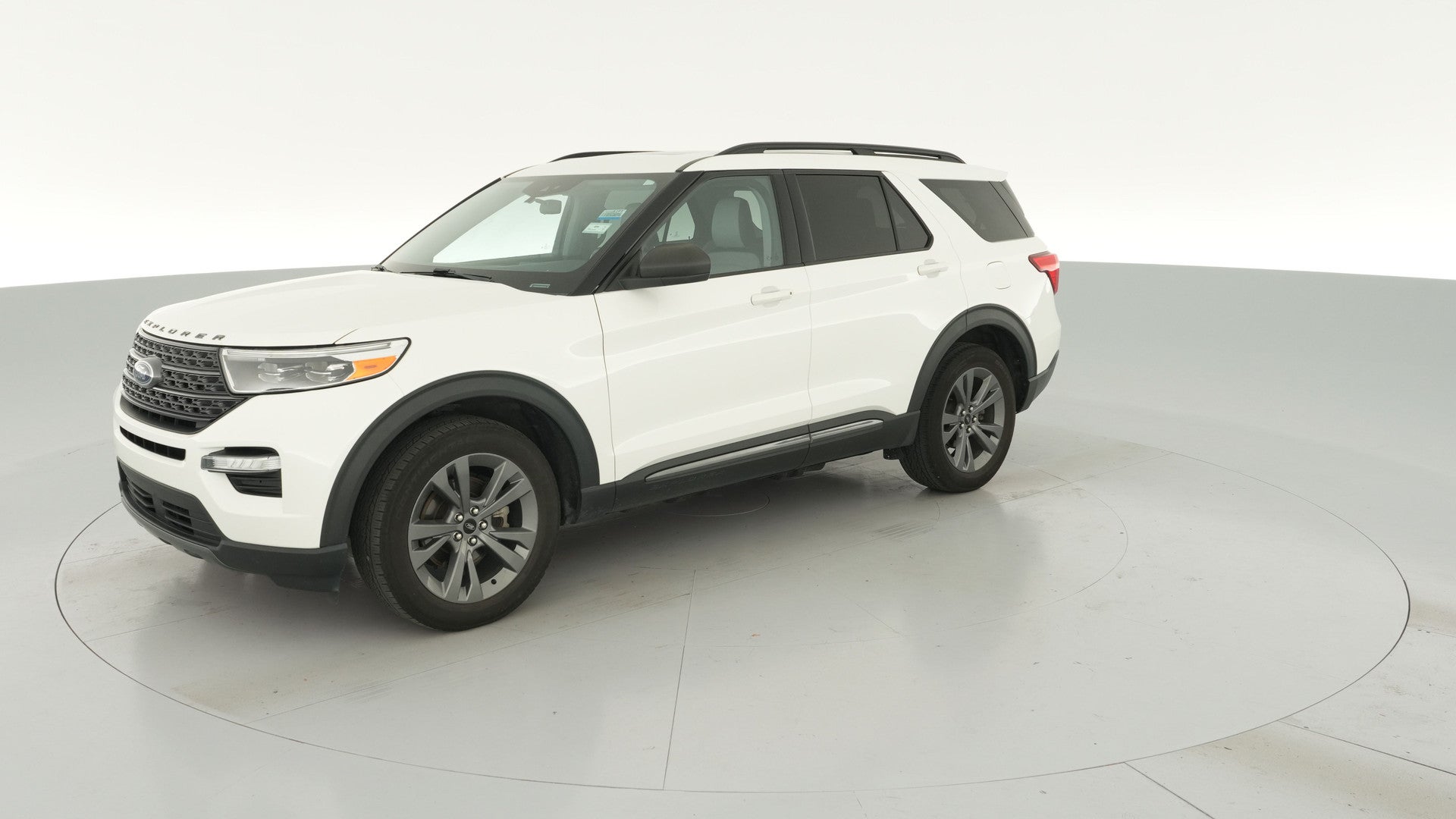 2021 Ford Explorer vehicle photo