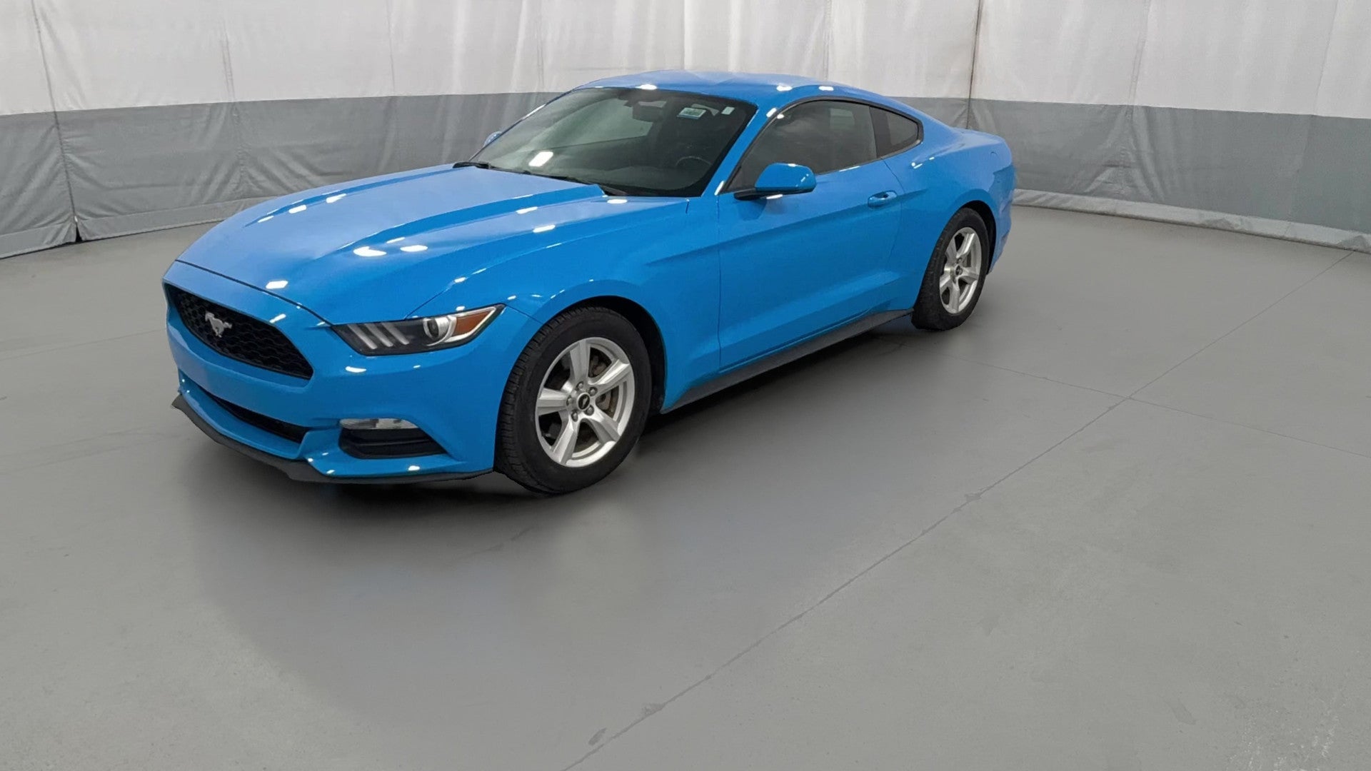 2017 Ford Mustang vehicle photo