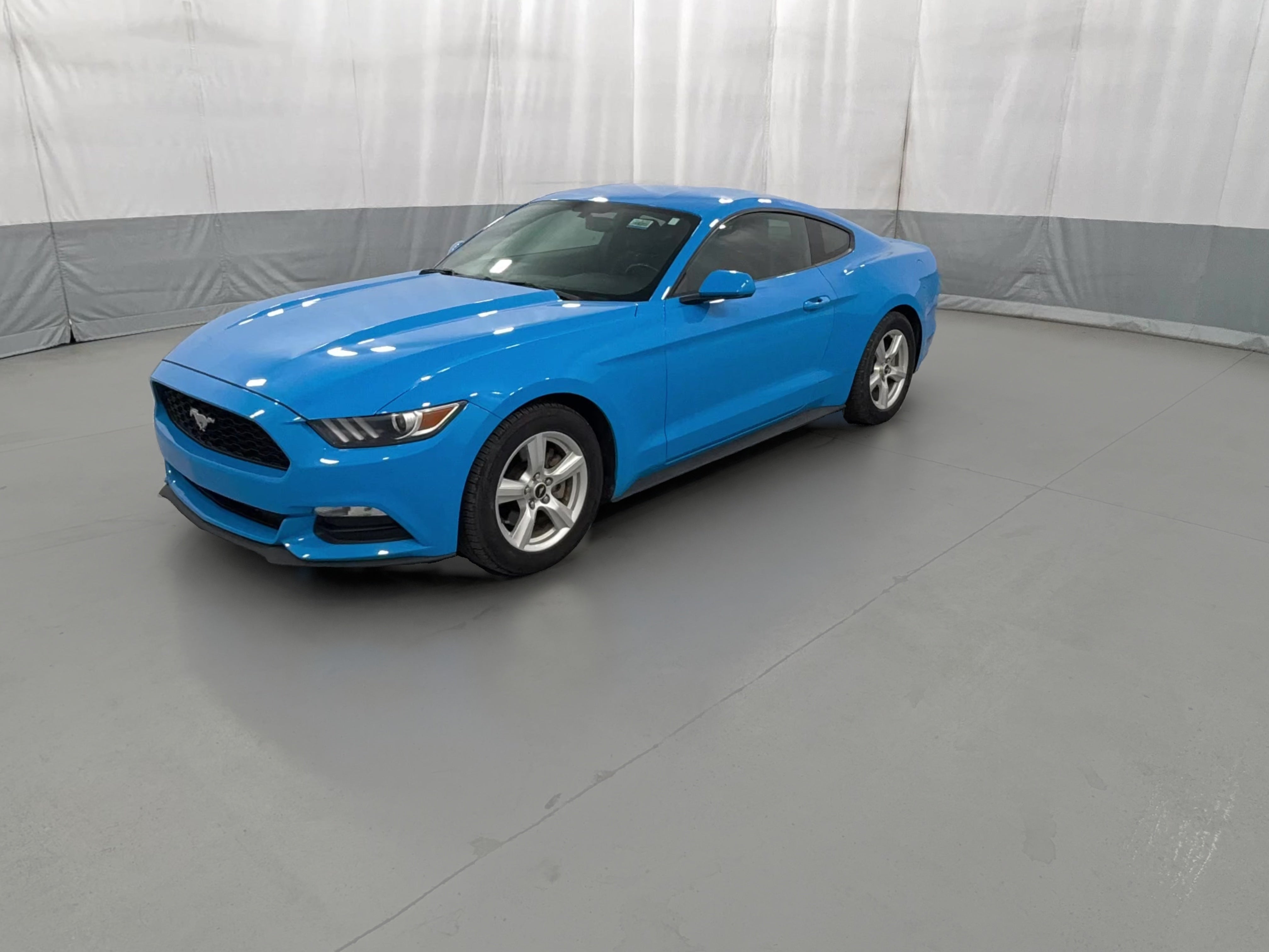 2017 Ford Mustang V6 - Photo 25