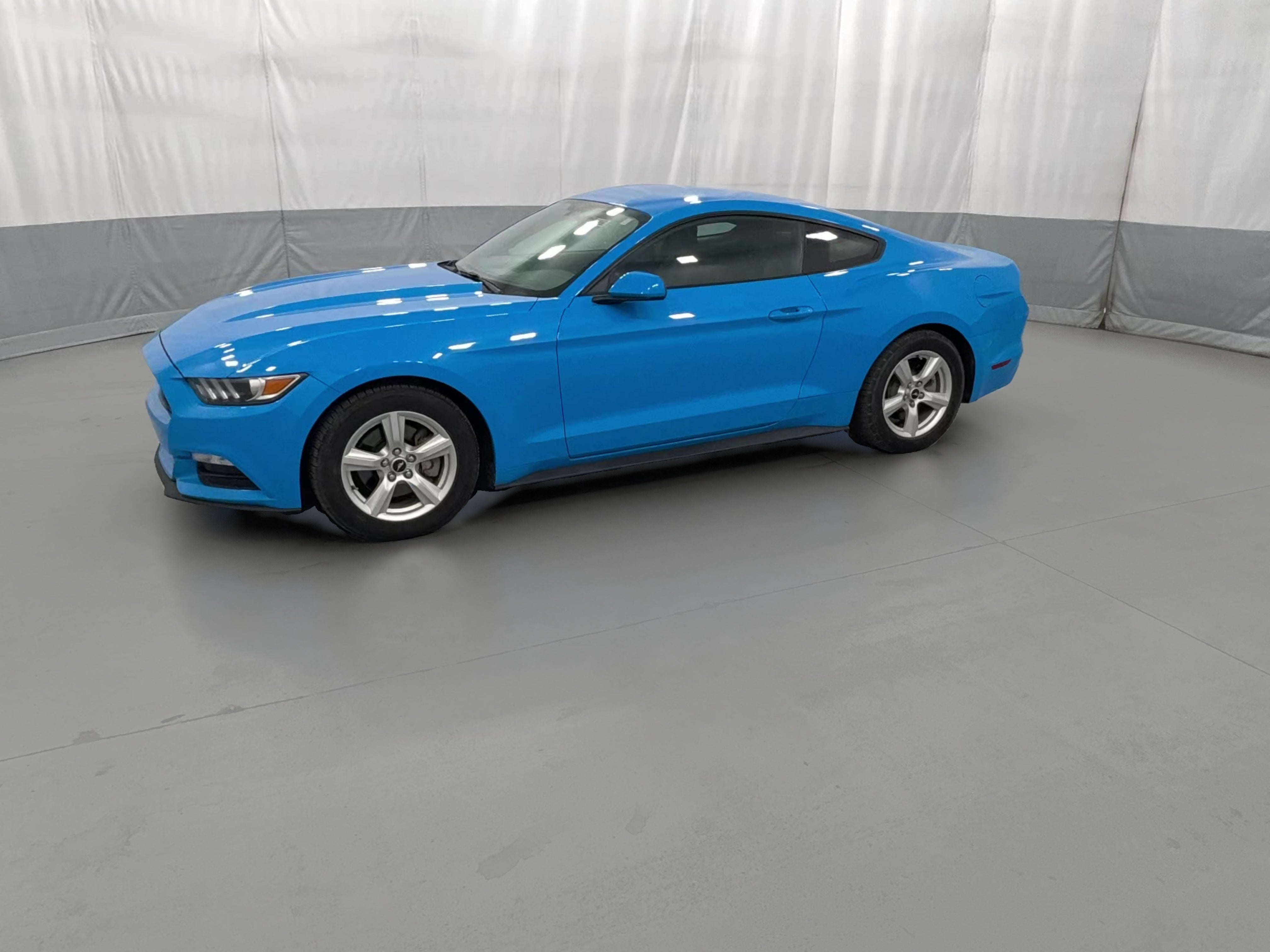 2017 Ford Mustang V6 - Photo 26