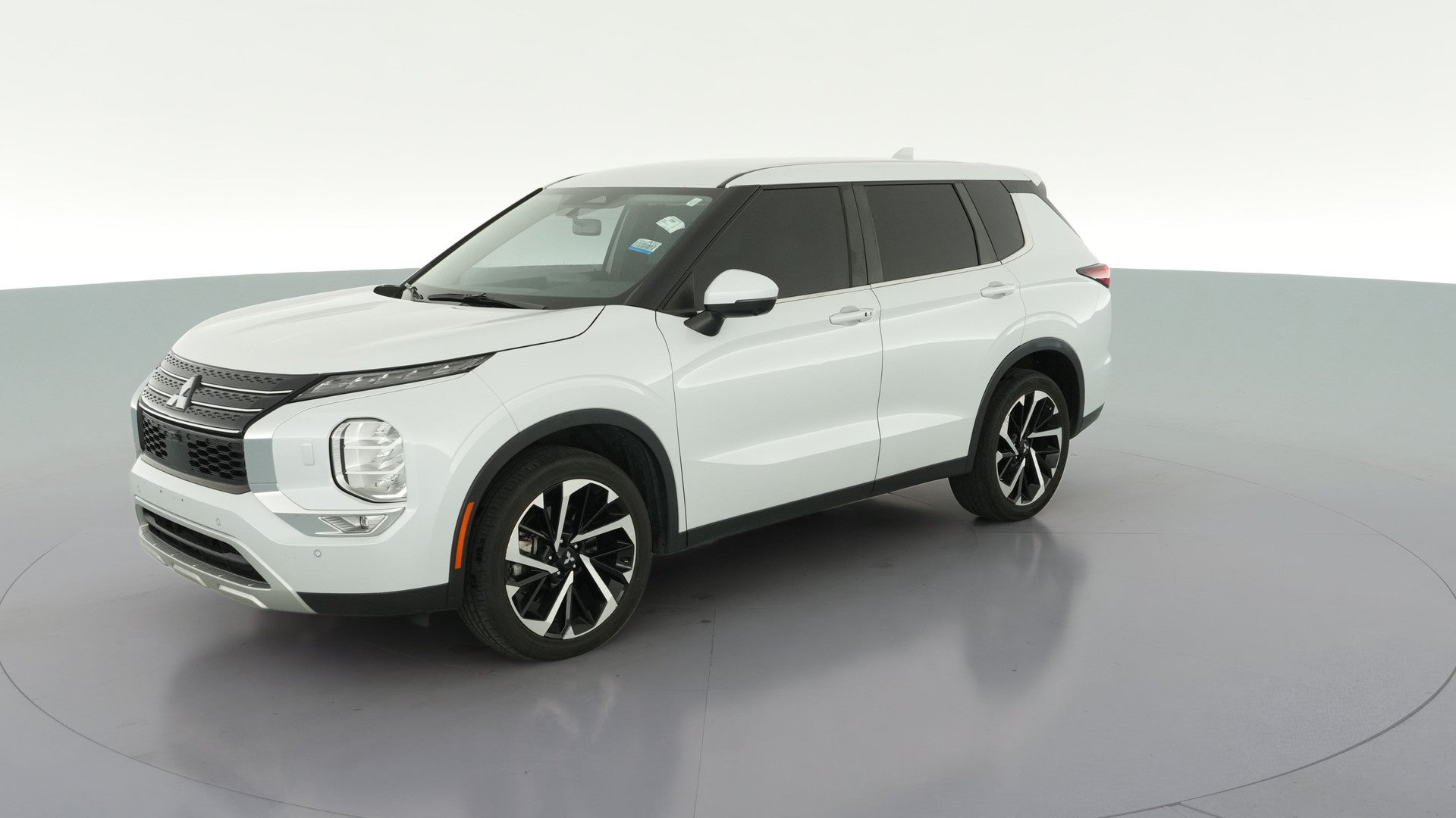2023 Mitsubishi Outlander vehicle photo