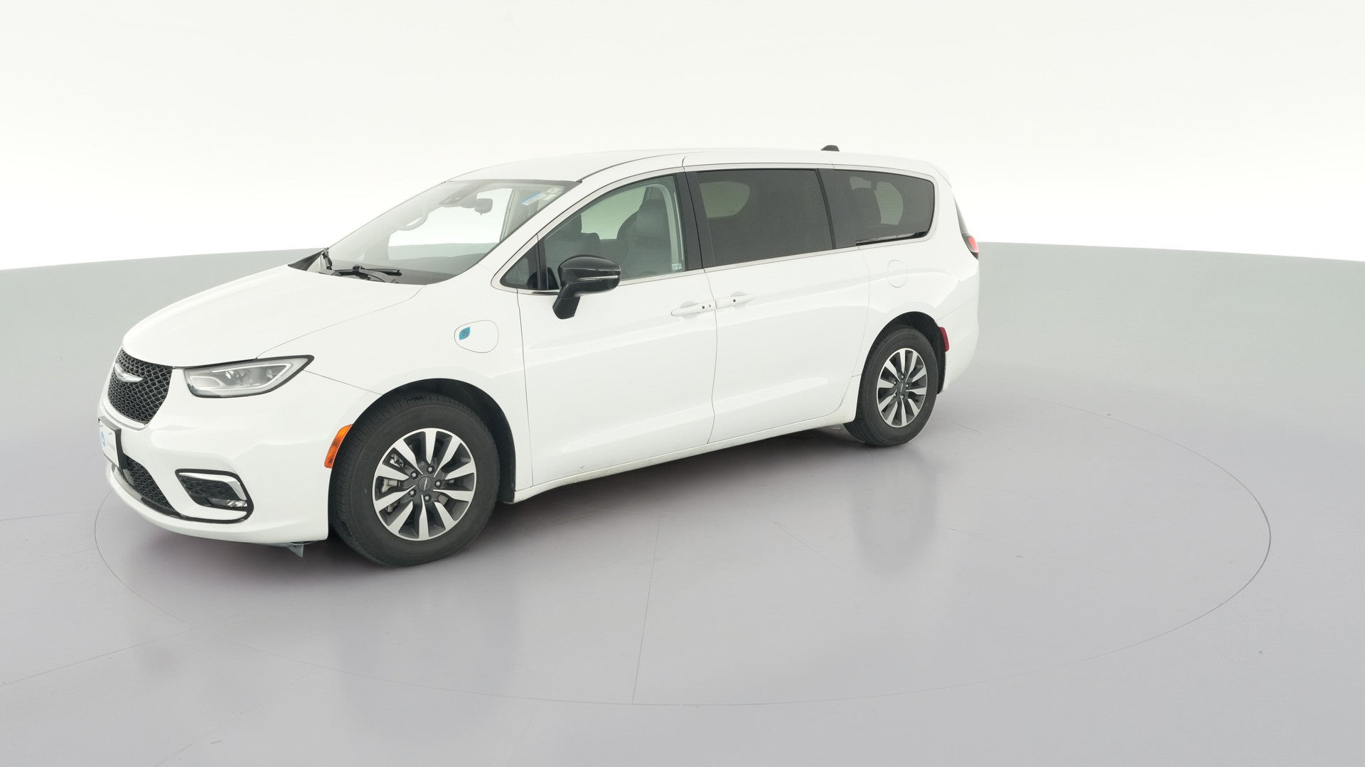 2024 Chrysler Pacifica Hybrid vehicle photo