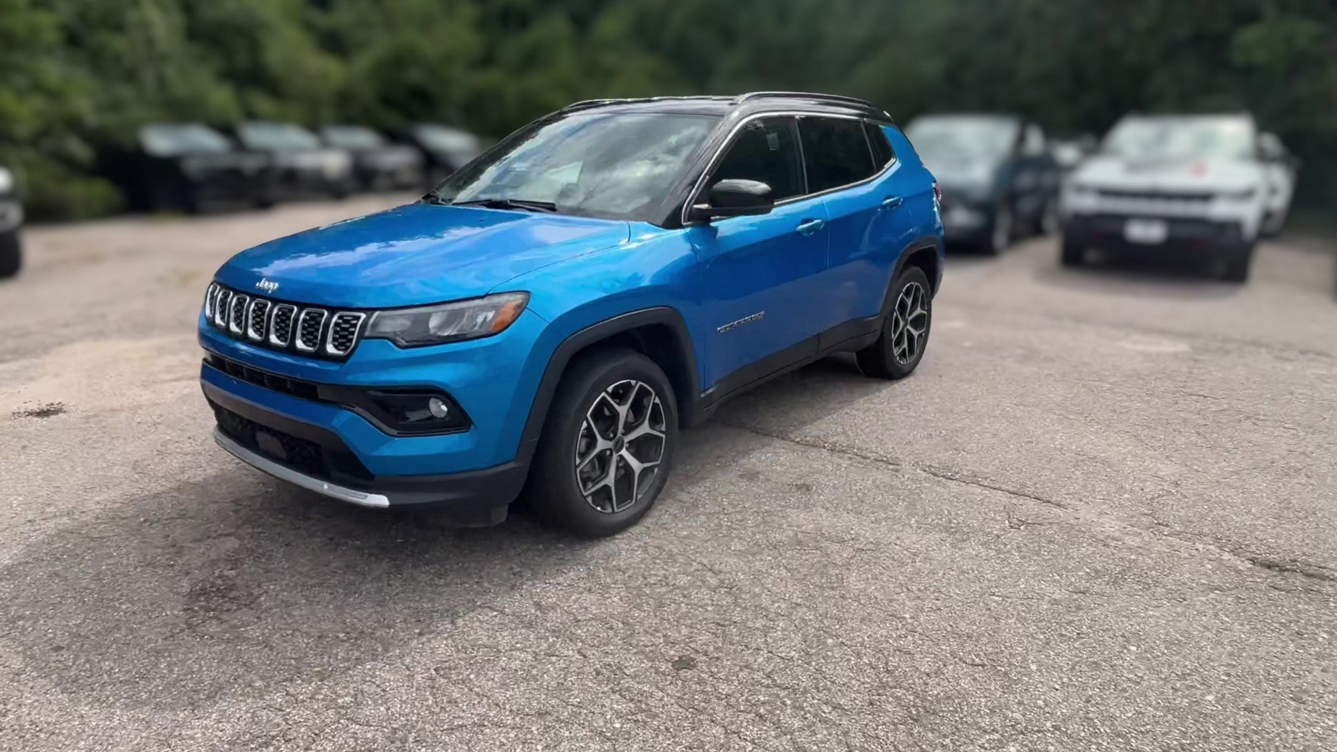 2025 Jeep Compass vehicle photo