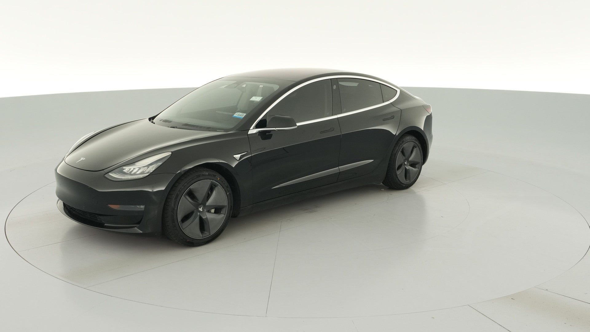 2018 Tesla Model 3 vehicle photo