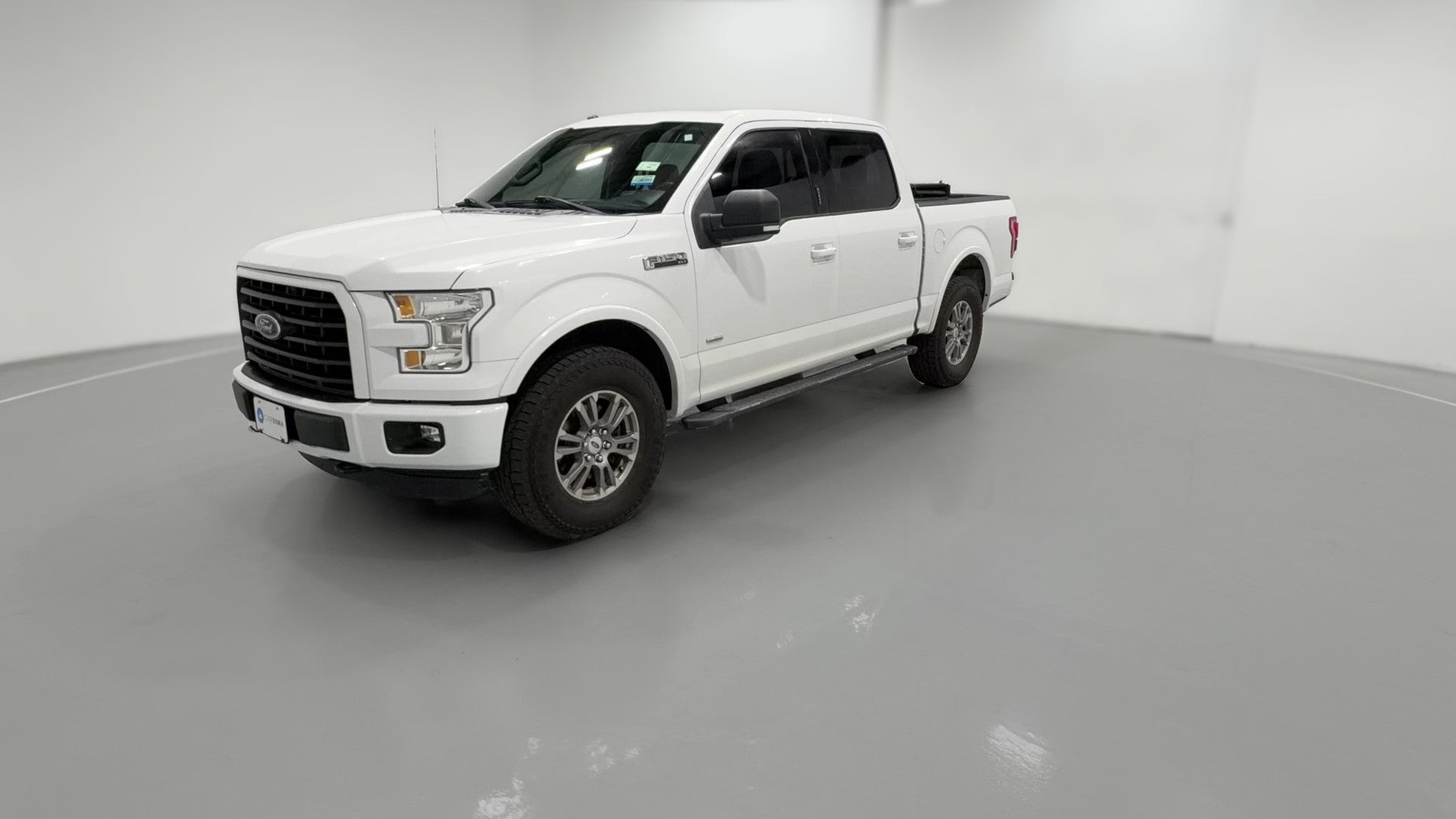 2016 Ford F150 SuperCrew Cab vehicle photo