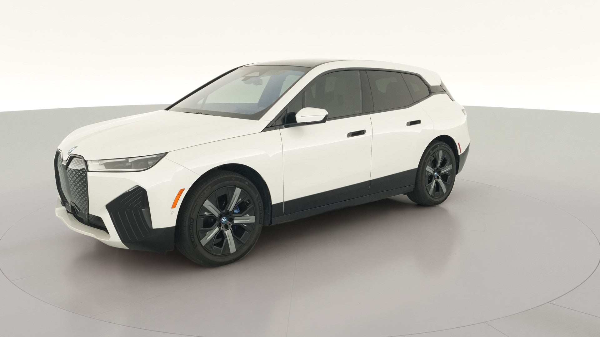2023 BMW iX vehicle photo