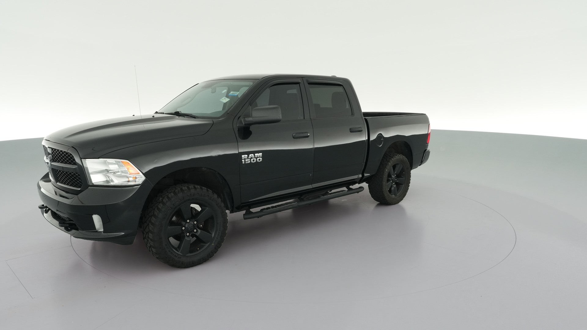 2018 Ram 1500 Crew Cab vehicle photo