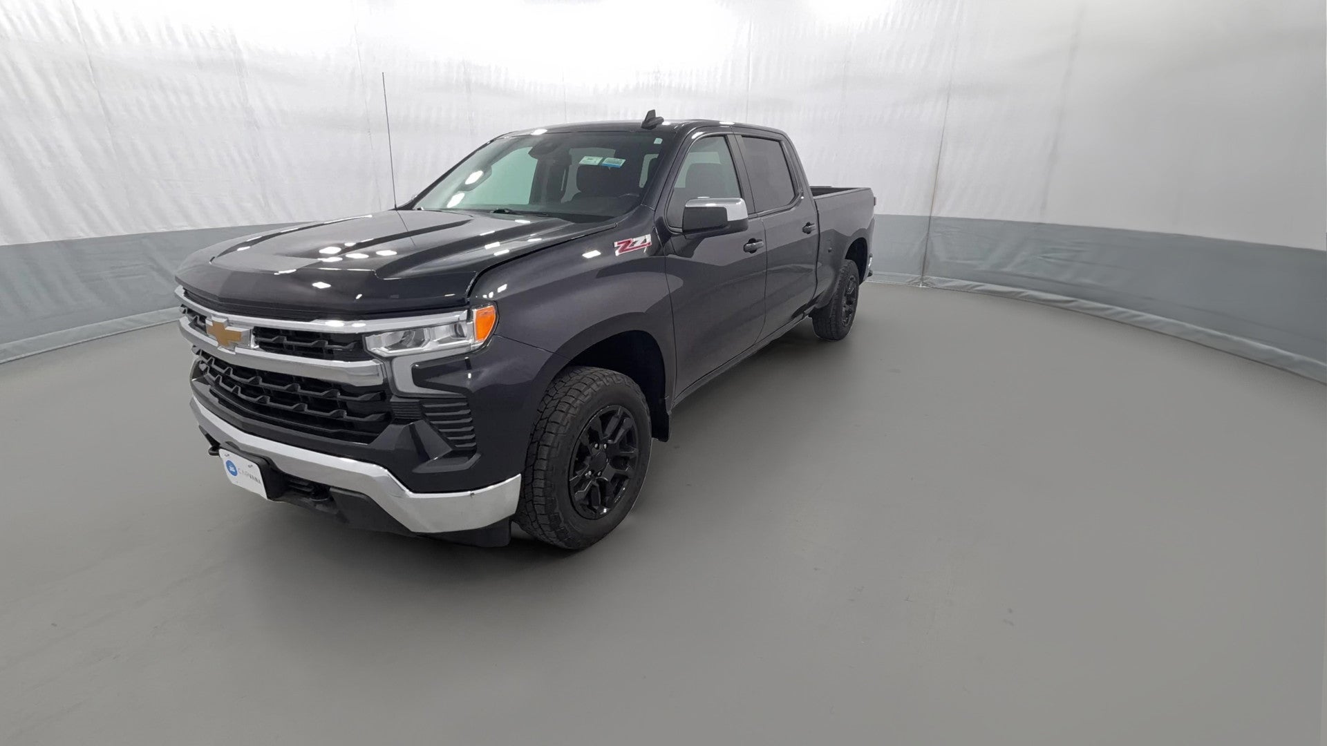 2022 Chevrolet Silverado 1500 Crew Cab vehicle photo