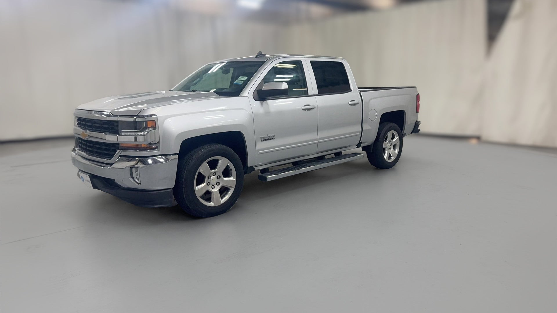 2016 Chevrolet Silverado 1500 Crew Cab vehicle photo