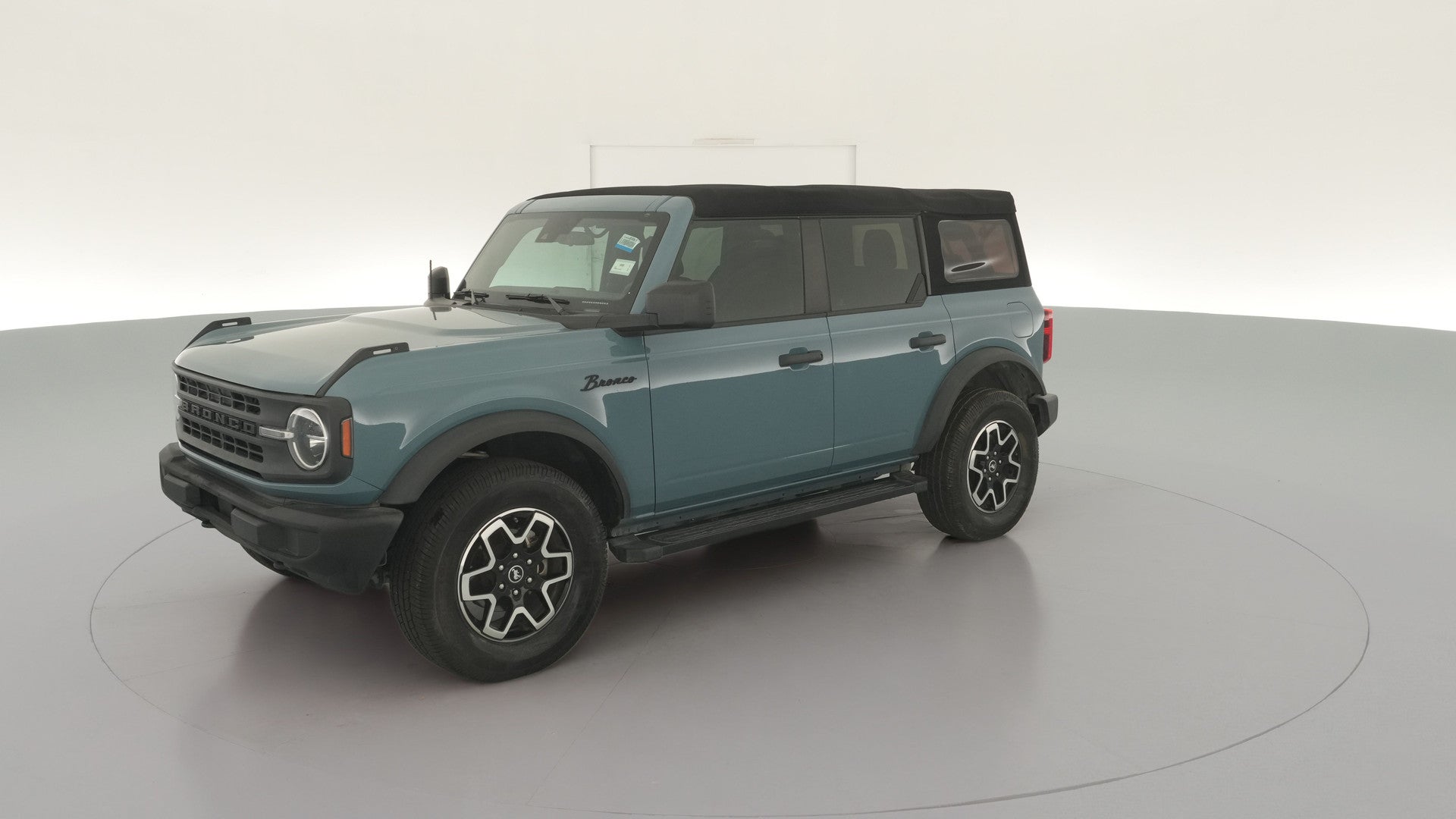 2022 Ford Bronco vehicle photo