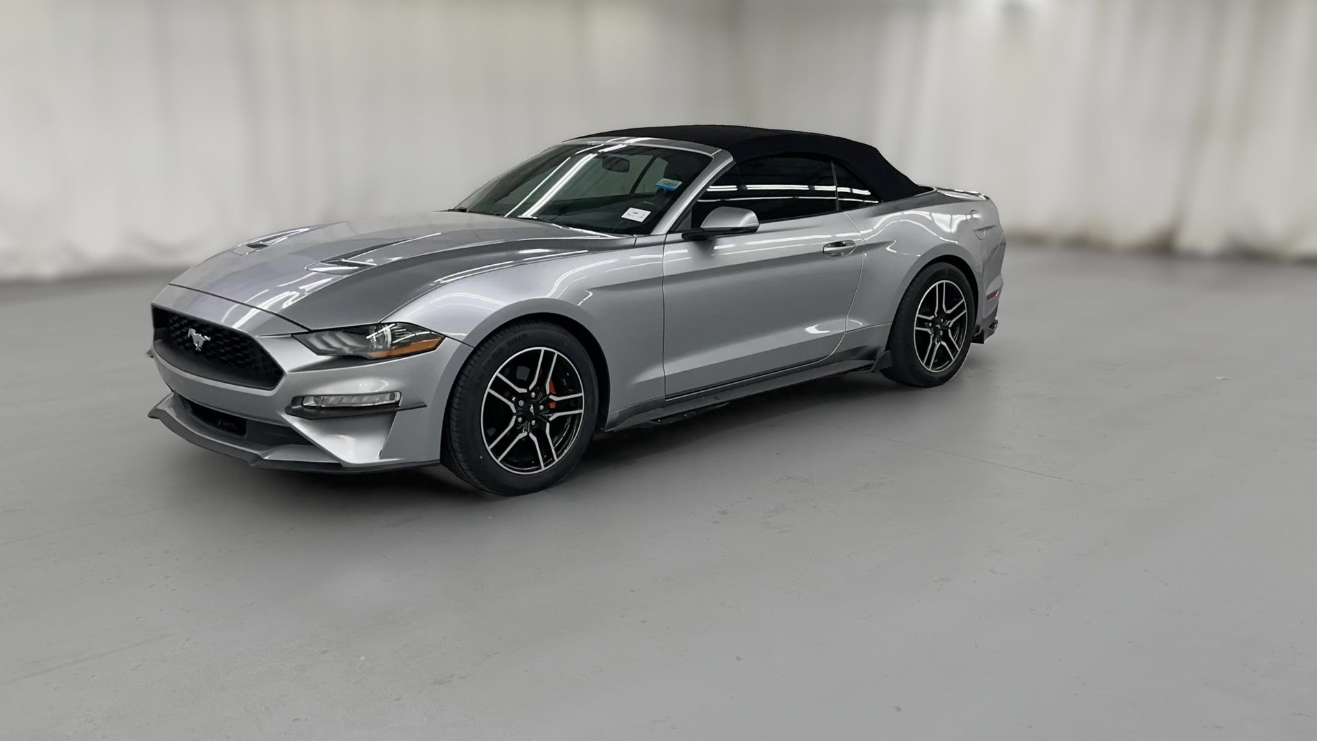 2020 Ford Mustang vehicle photo