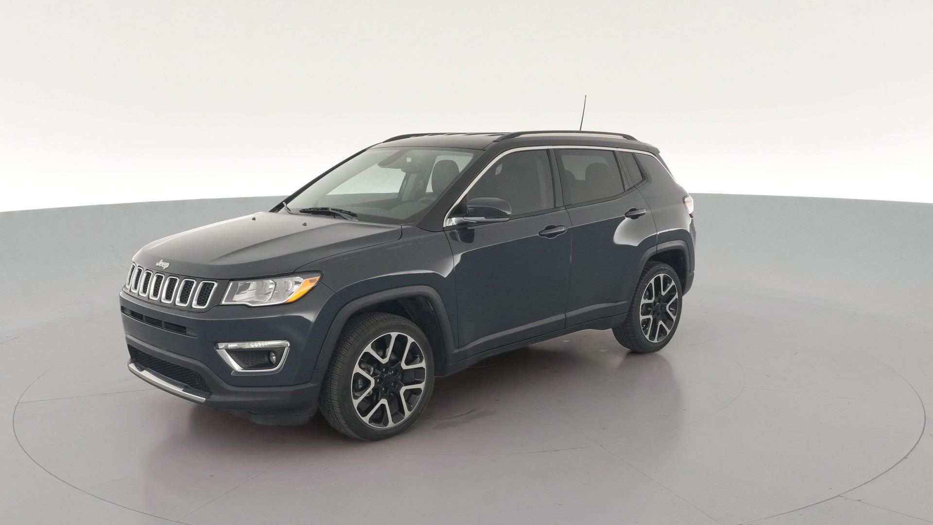 2018 Jeep Compass vehicle photo