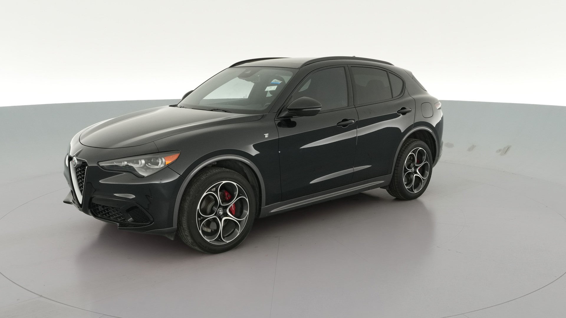 2024 Alfa Romeo Stelvio vehicle photo