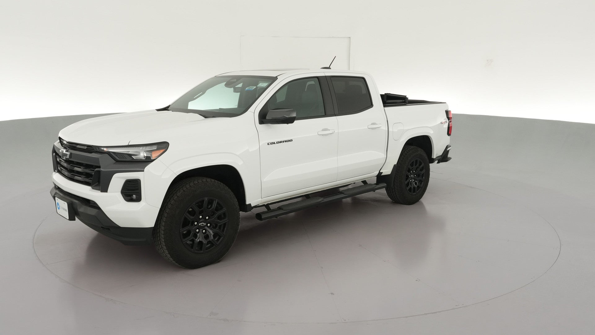 2024 Chevrolet Colorado Crew Cab vehicle photo