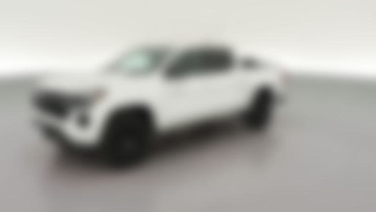 2024 Chevrolet Colorado Crew Cab vehicle photo