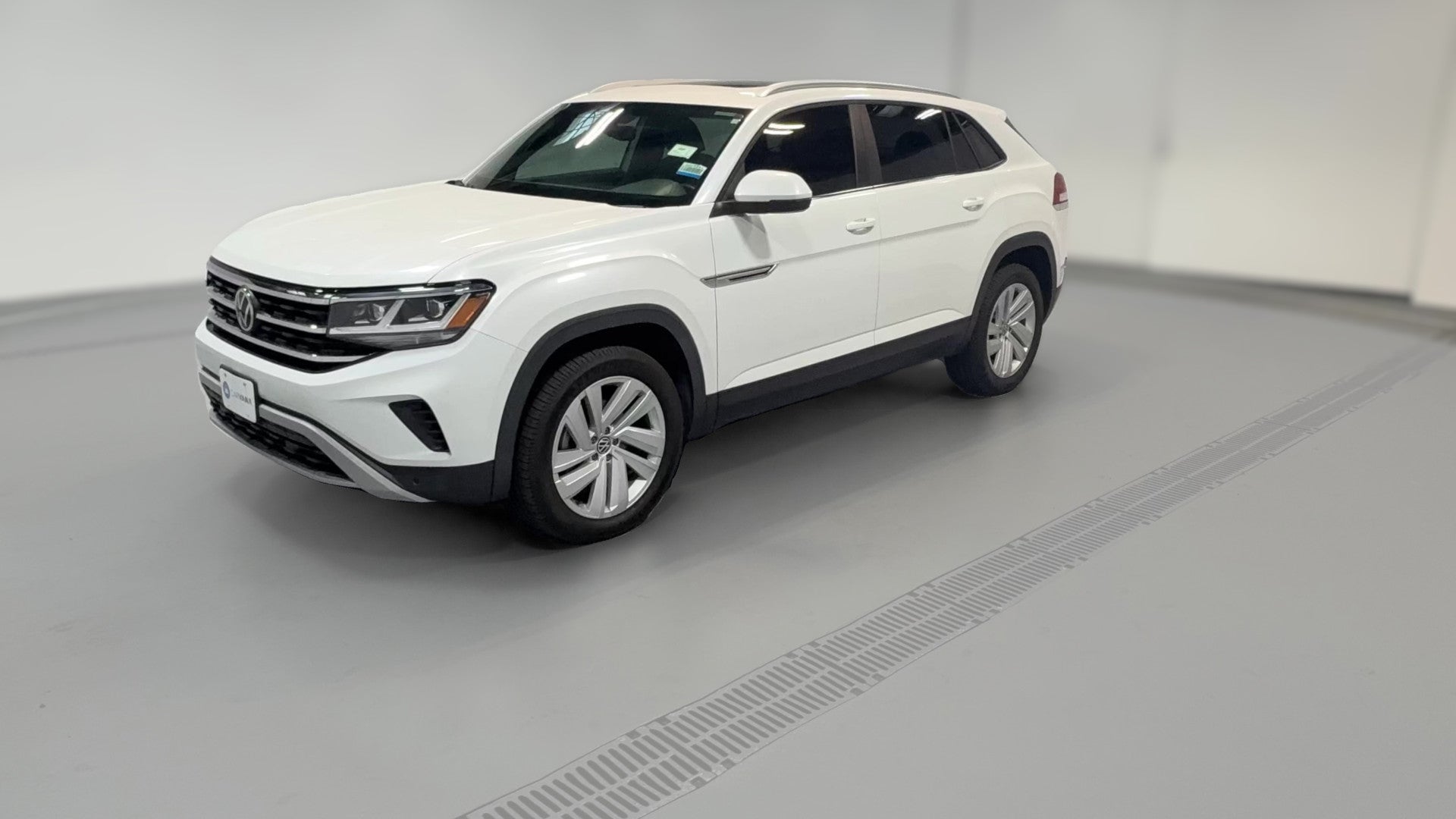 2021 Volkswagen Atlas Cross Sport vehicle photo