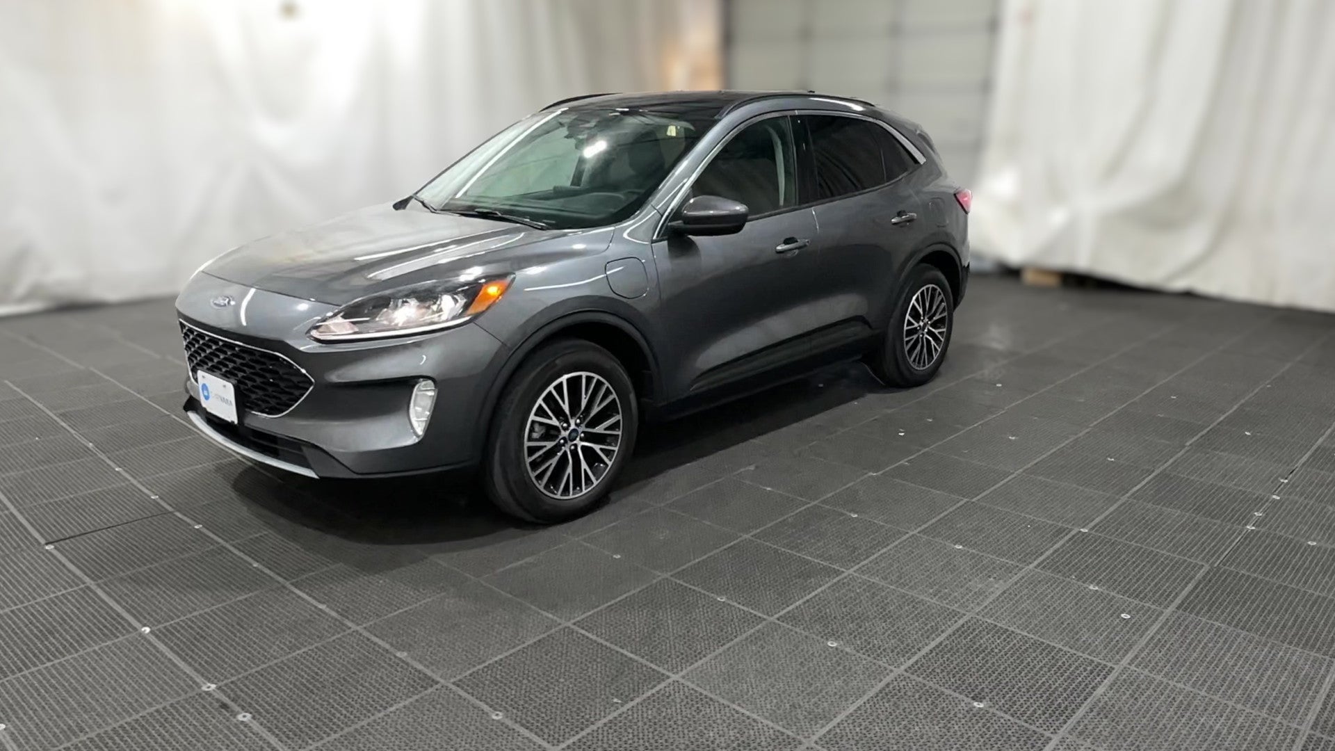 2022 Ford Escape Plug-in Hybrid vehicle photo