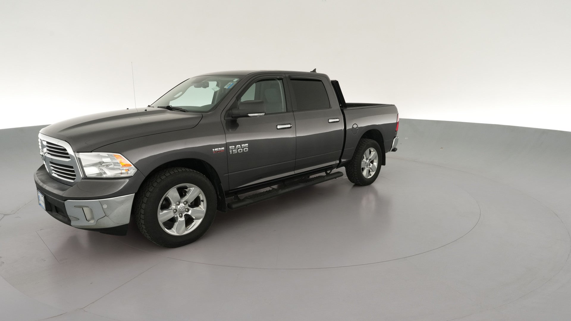 2018 Ram 1500 Crew Cab vehicle photo