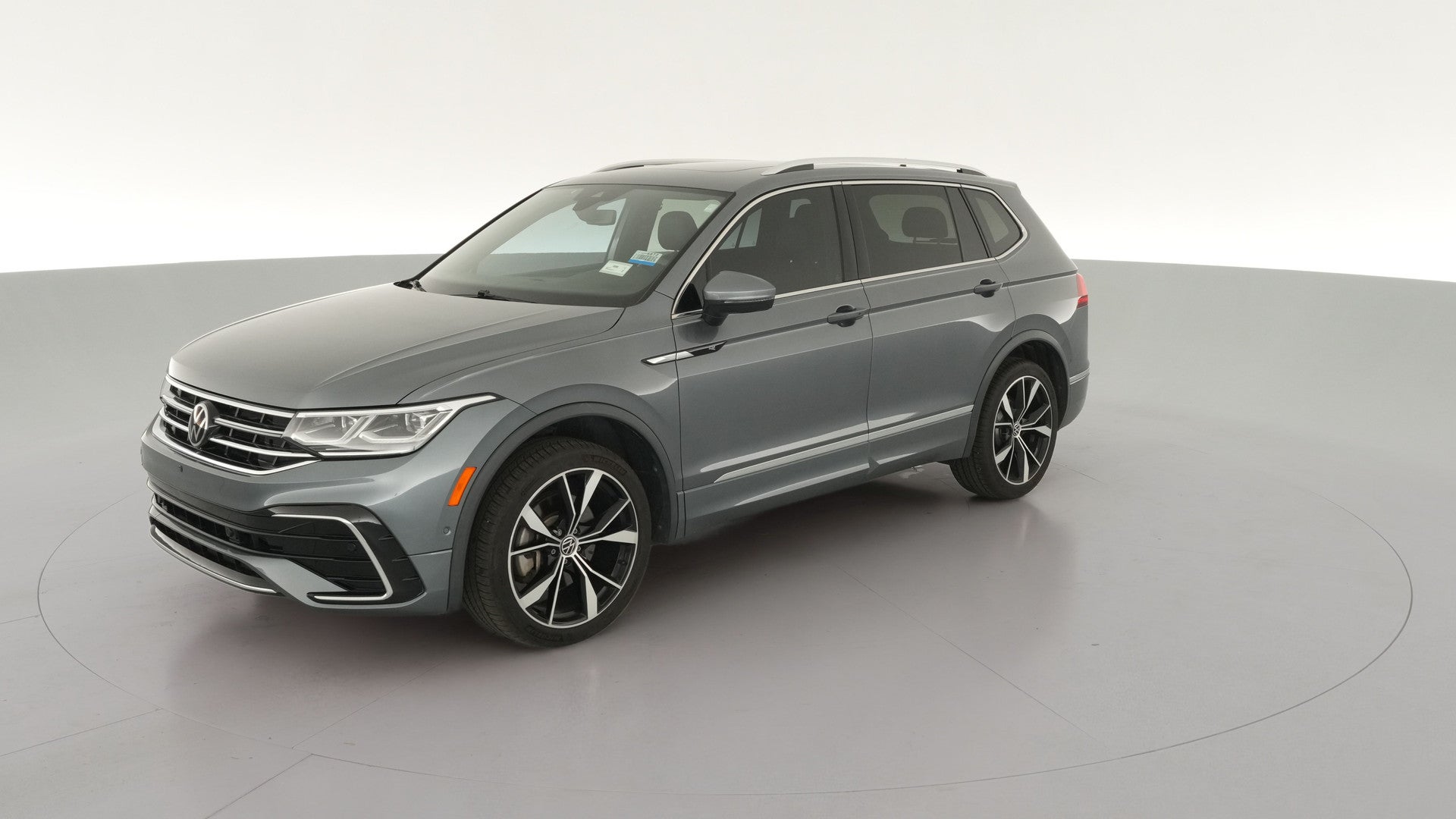 2022 Volkswagen Tiguan vehicle photo