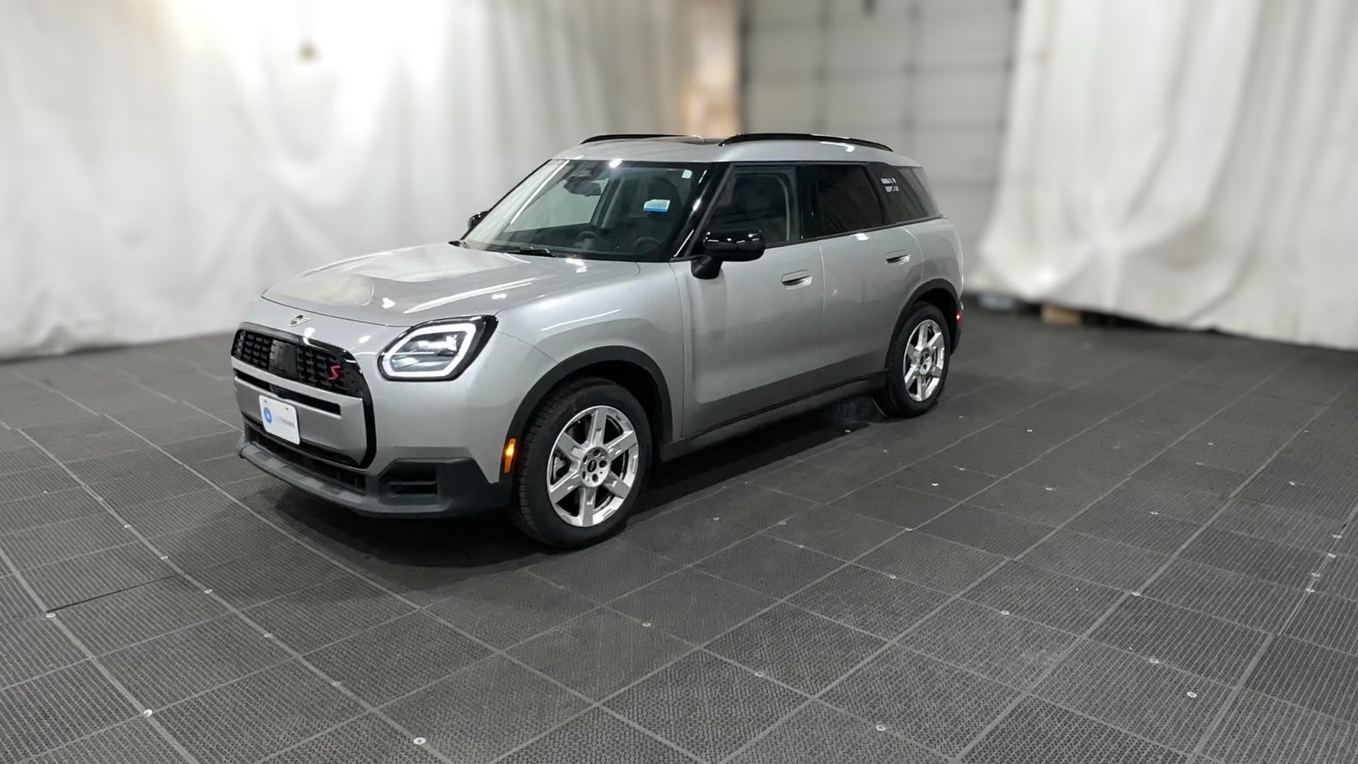 2025 MINI Countryman vehicle photo