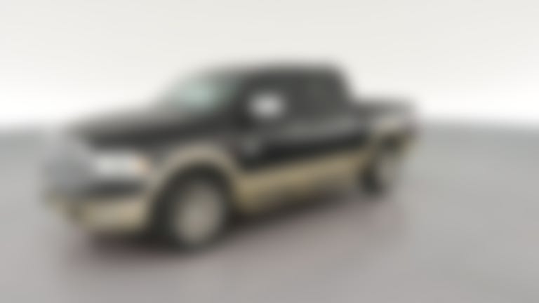 2015 Ram 1500 Crew Cab vehicle photo
