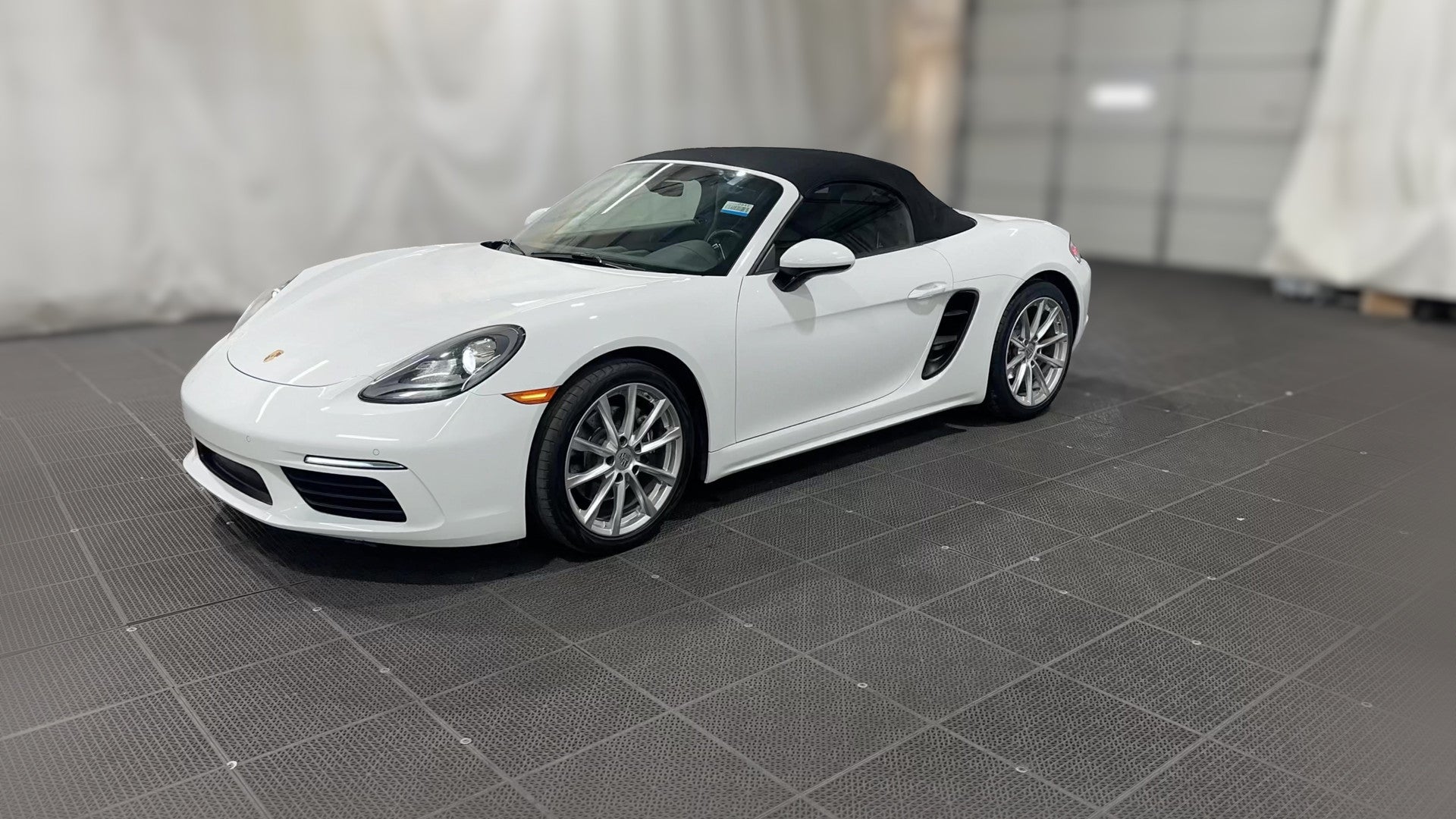 2017 Porsche 718 Boxster vehicle photo