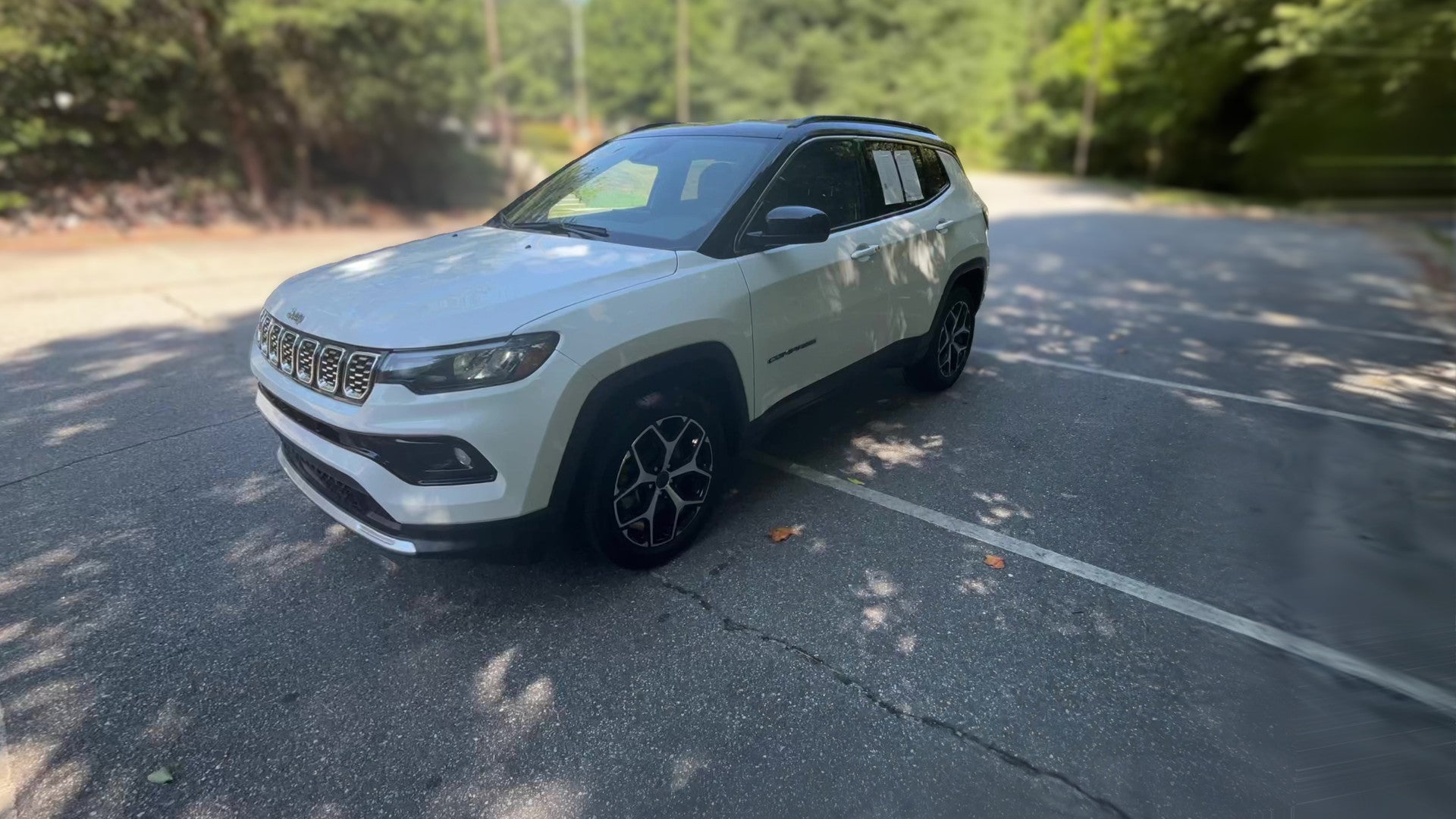 2025 Jeep Compass vehicle photo