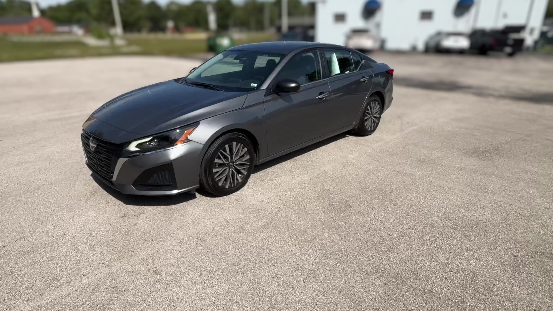 2025 Nissan Altima vehicle photo