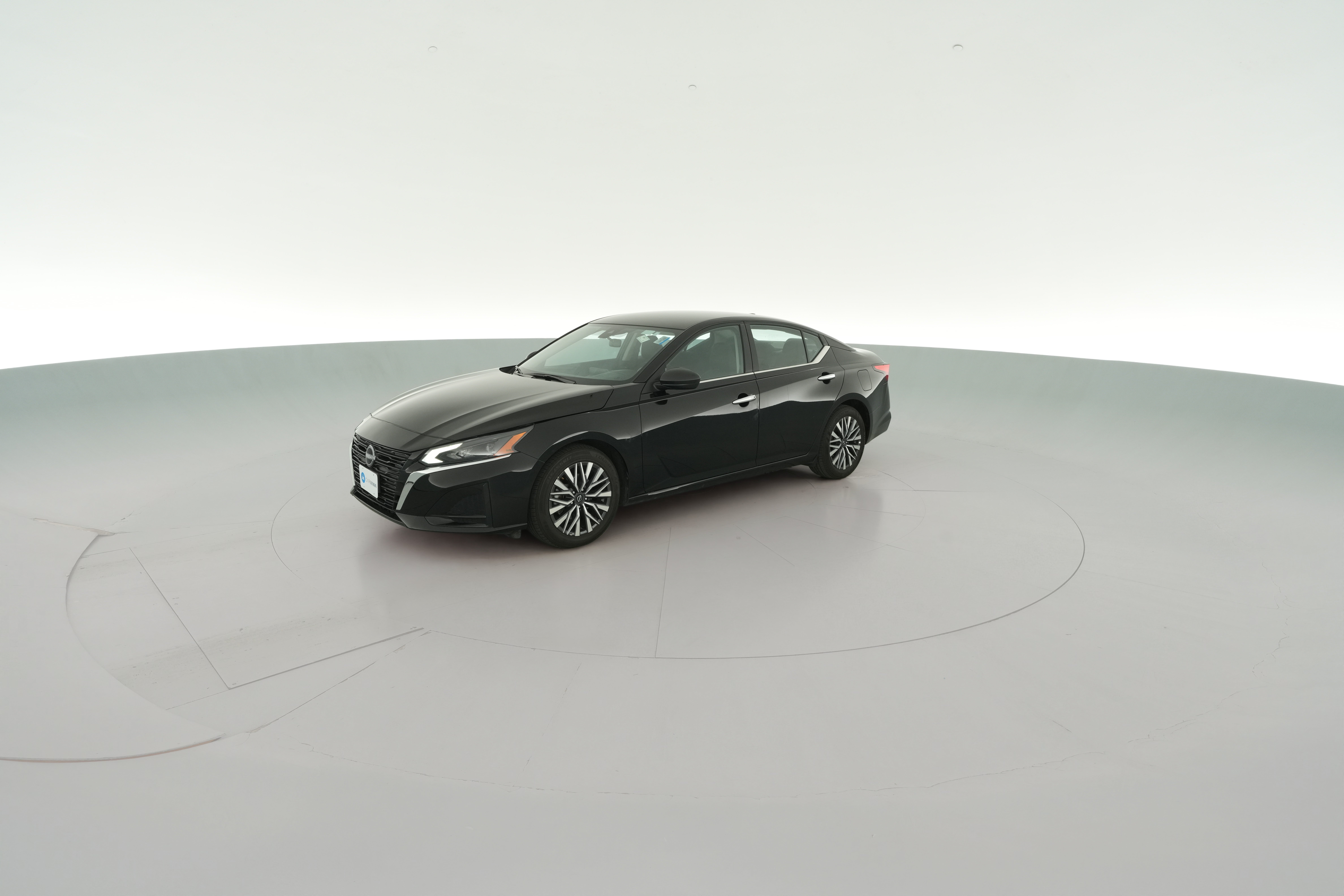 2025 Nissan Altima SV - Photo 25