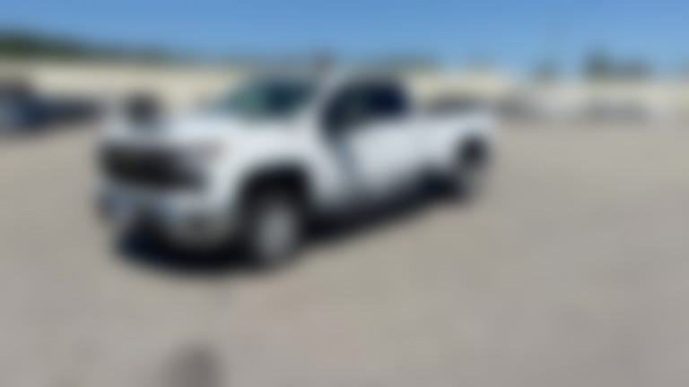 2025 Chevrolet Silverado 2500 HD Crew Cab vehicle photo