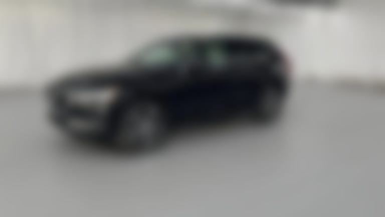 2018 Volvo XC60 vehicle photo