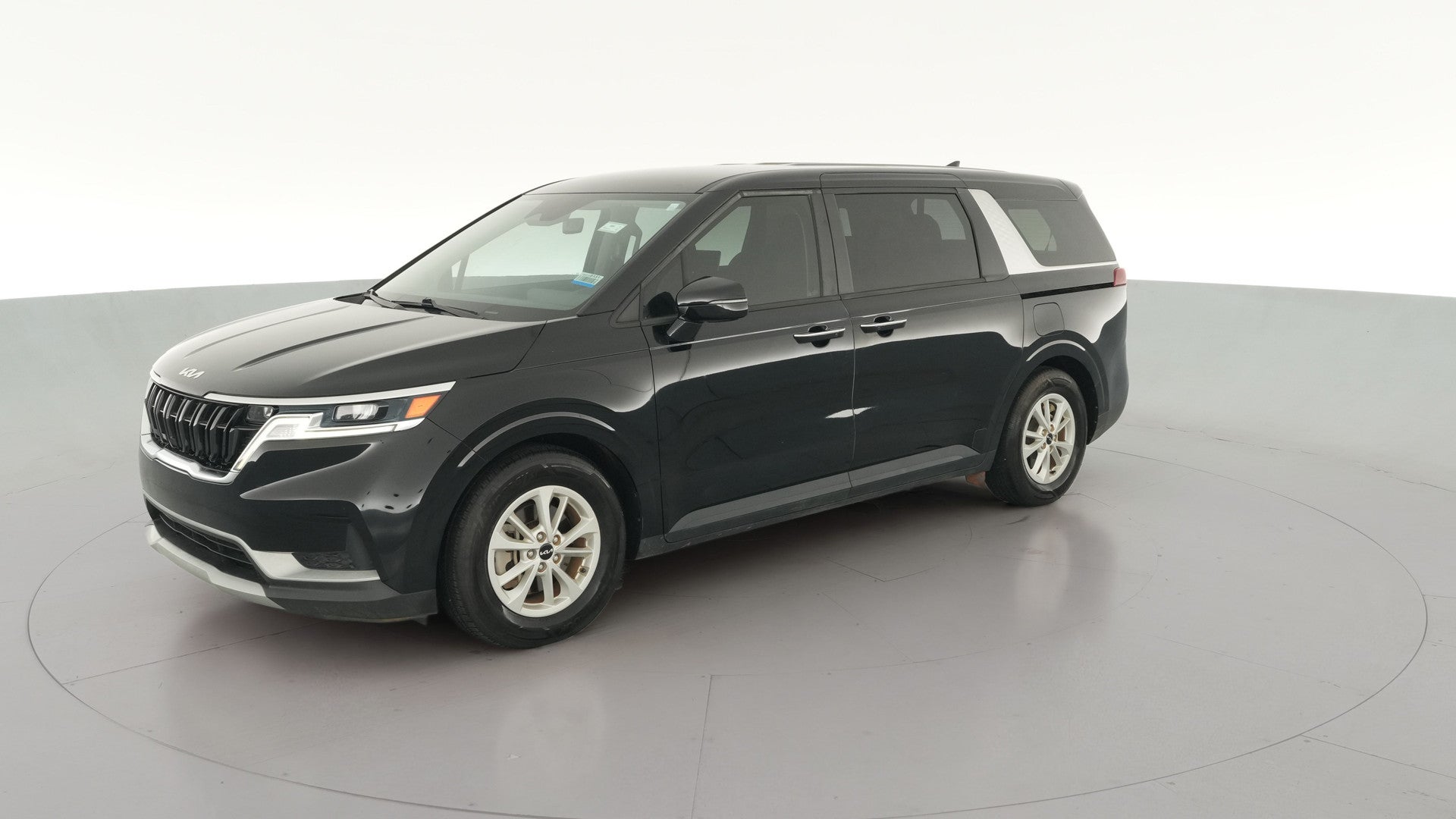 2022 Kia Carnival vehicle photo