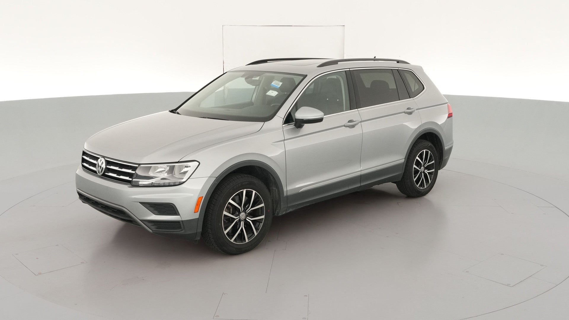 2021 Volkswagen Tiguan vehicle photo