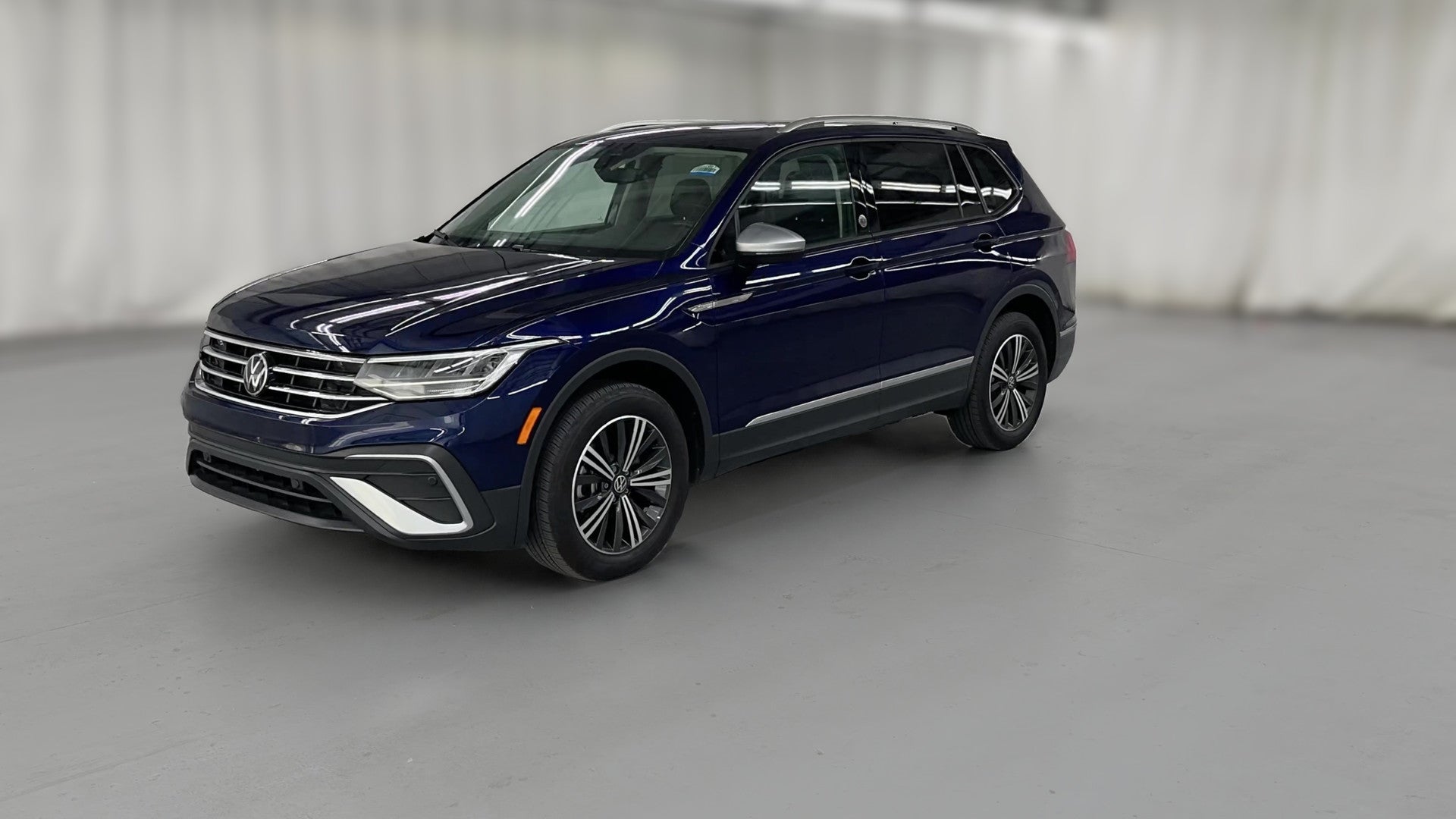 2024 Volkswagen Tiguan vehicle photo